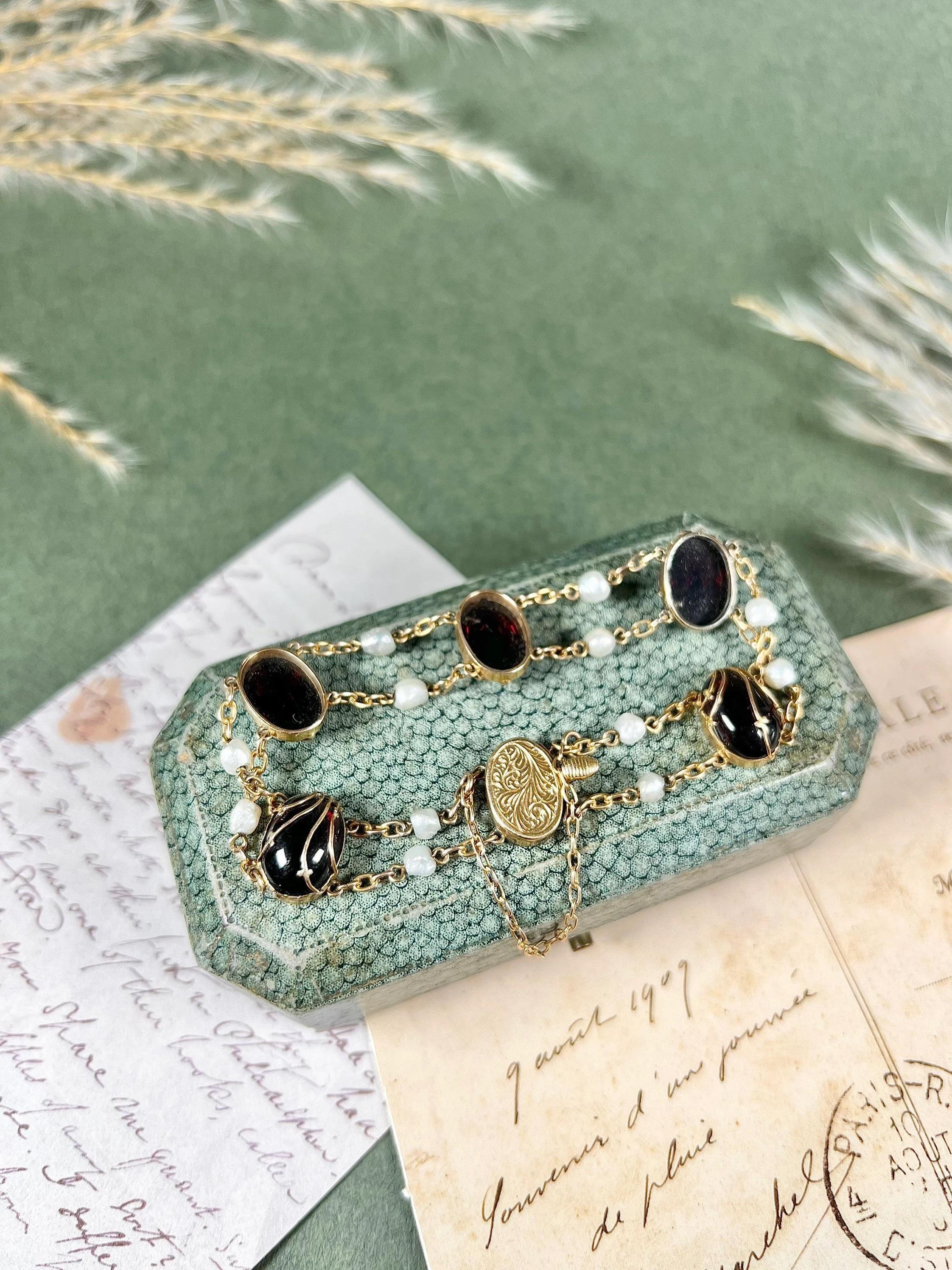 Antique 15ct Gold Art Nouveau Garnet and Seed Pearl Bracelet For Sale 2