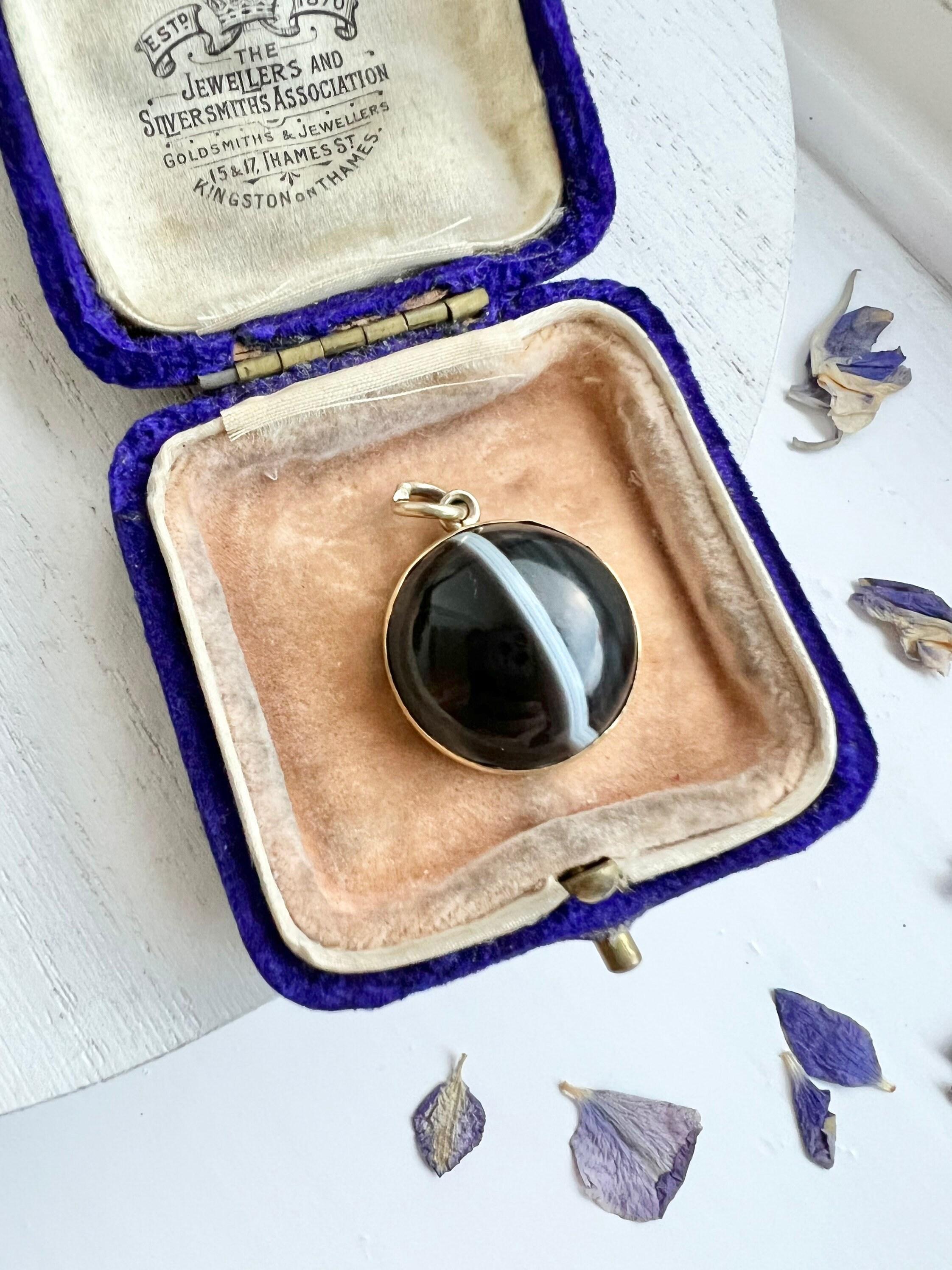 Antique 15ct Gold Banded Agate Victorian Pendant For Sale 4
