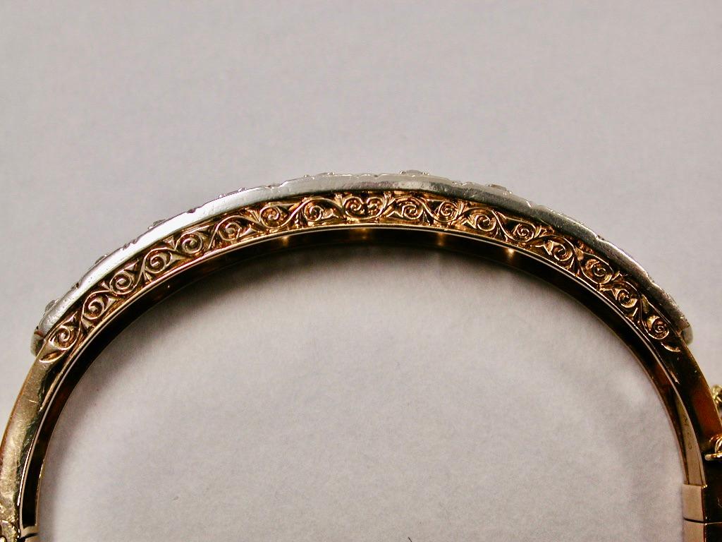 Antique 15ct Gold & Diamond Studded Bangle Dated, Circa 1900 For Sale 2