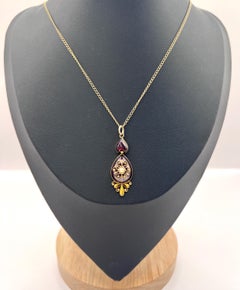 Pendentif ancien en or 15 carats, de l'époque victorienne primitive, avec grenat en cabochon, diamant et perles de graine