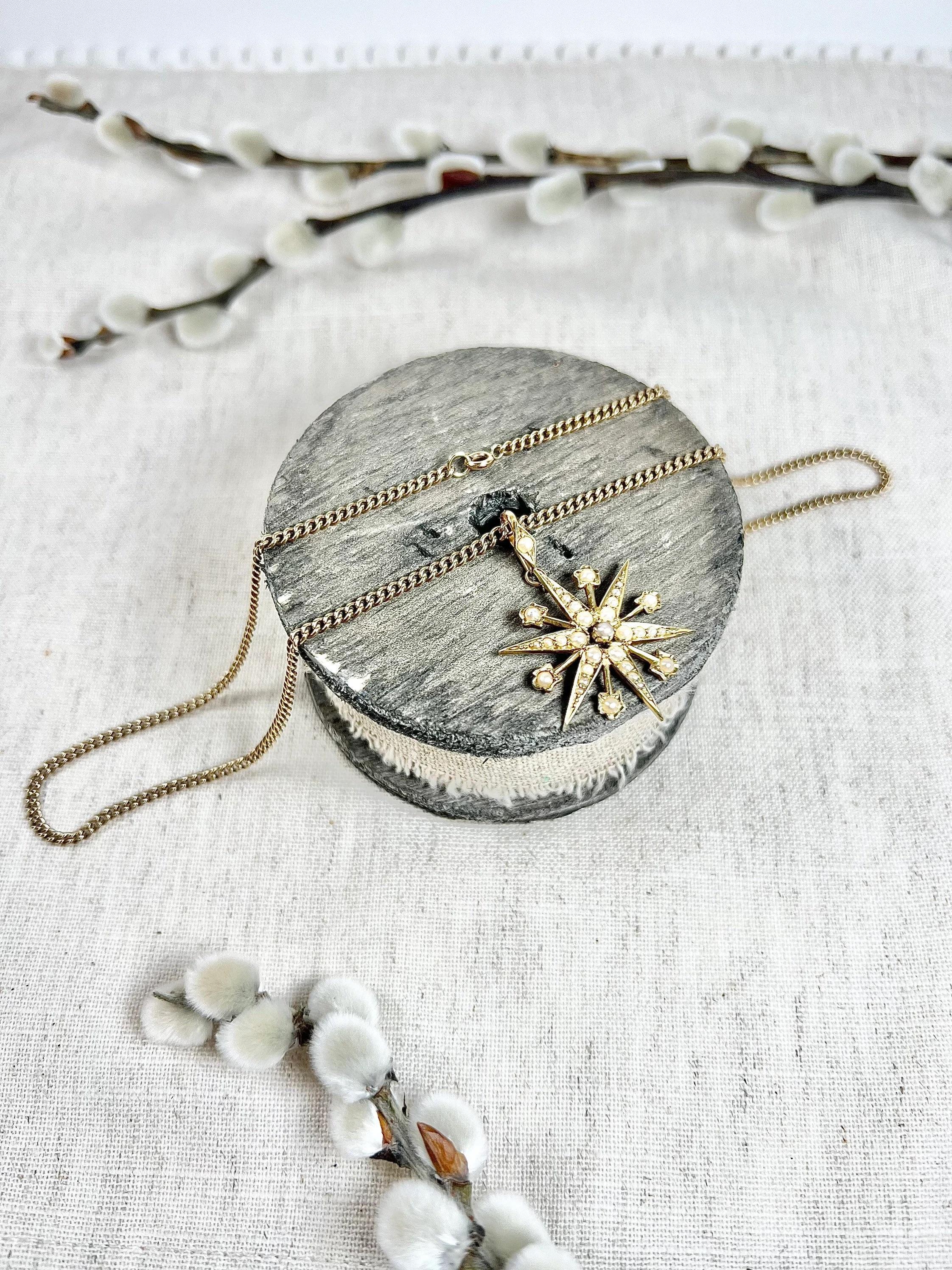 Pendentif ancien en or 15ct, Edwardien, 6 perles pointues en étoile en vente 1