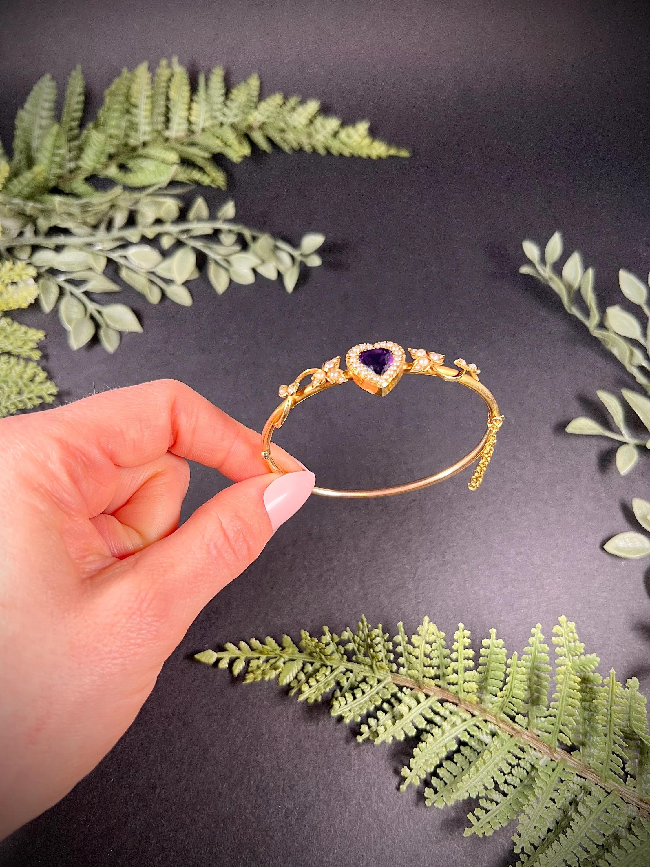 Bracelet ancien en or 15ct de l'époque édouardienne avec améthyste et perles en forme de coeur en vente 3
