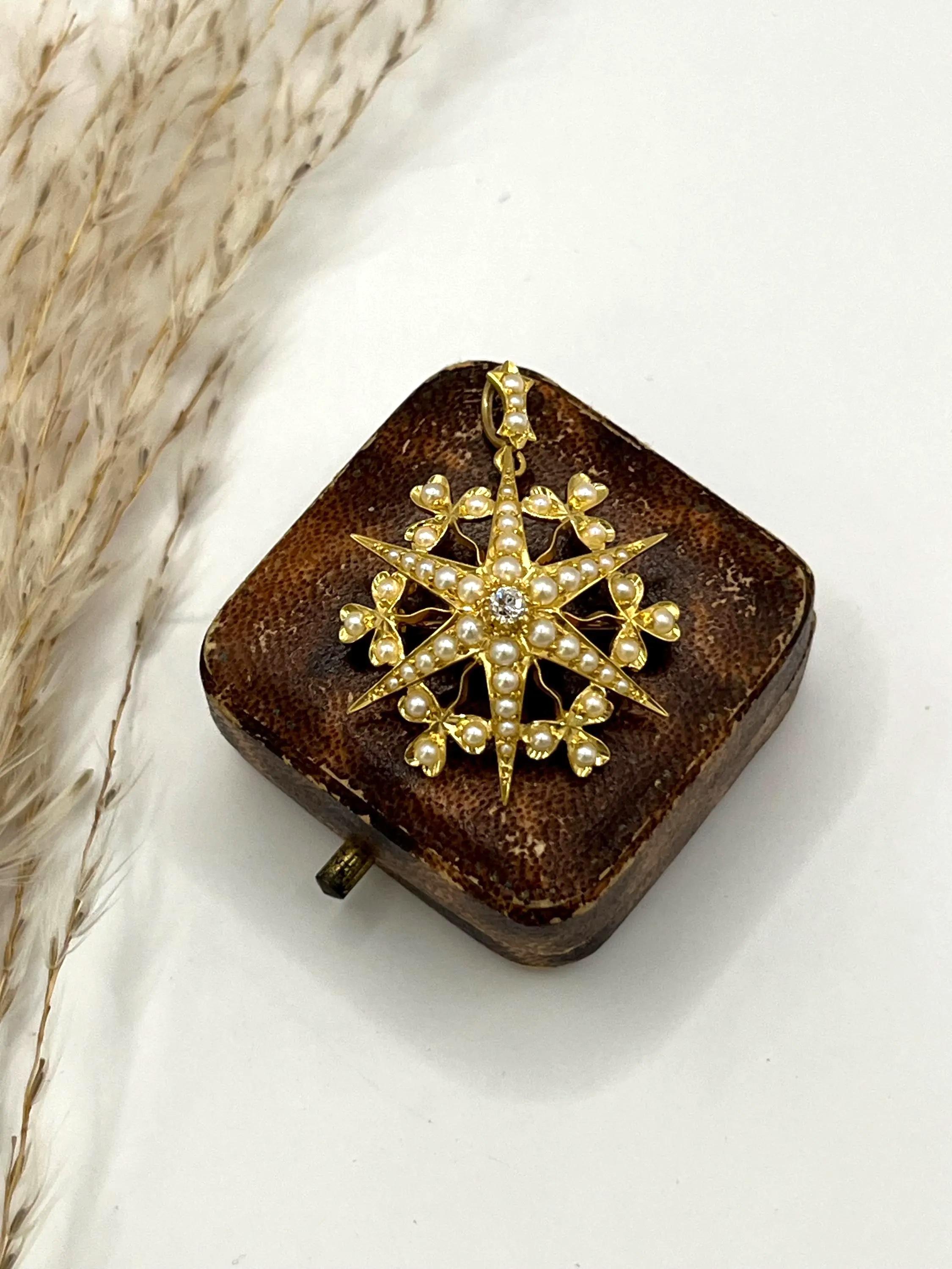Antico ciondolo a stella con diamanti e perle in oro 15ct di Edwardi, CIRCA 1910 In condizioni buone in vendita a Brighton, GB