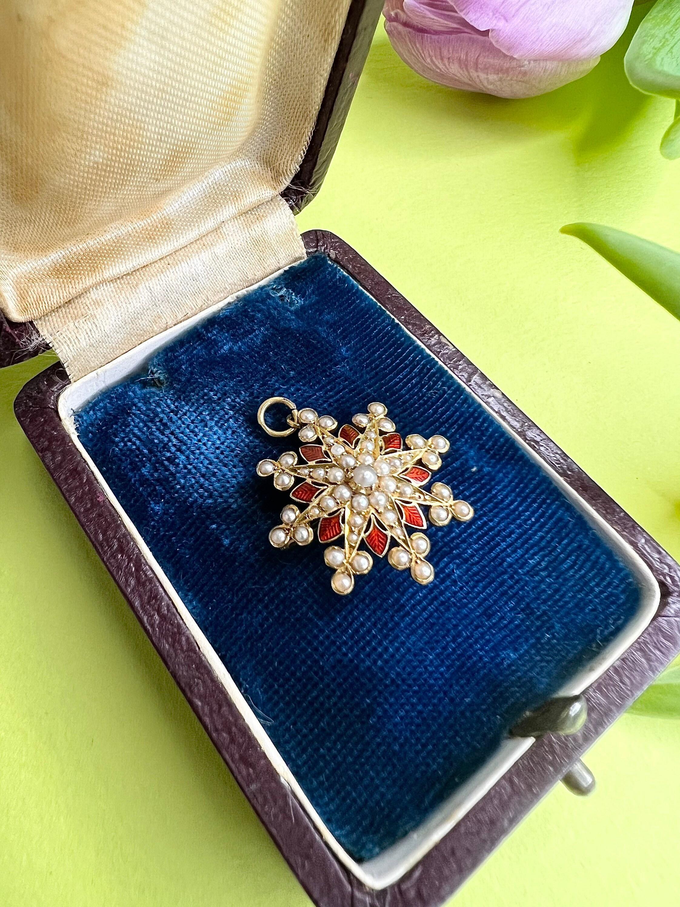 Women's or Men's Antique 15ct Gold Edwardian Enamel & Seed Pearl Pendant / Brooch For Sale