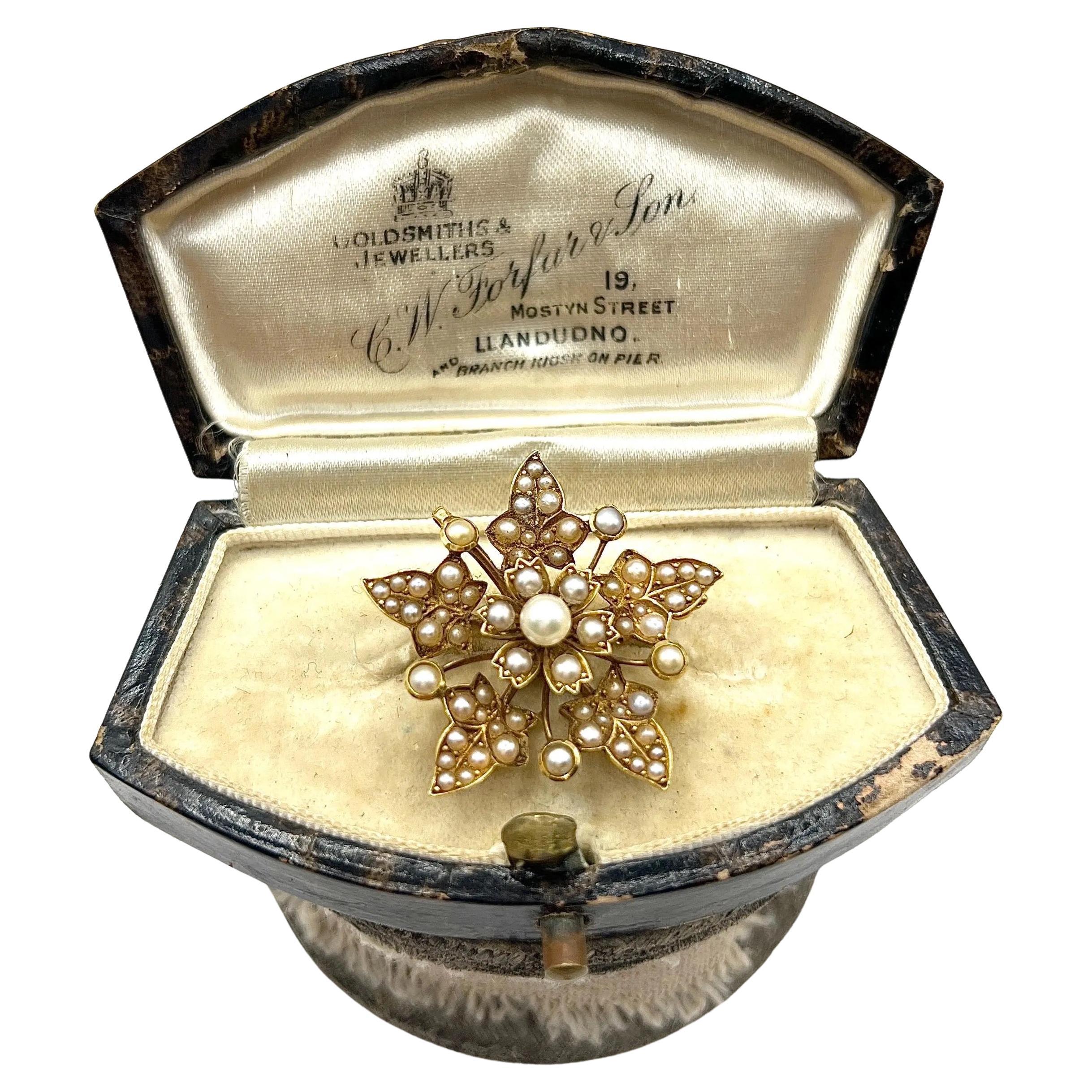 Antique 15ct Gold, Edwardian era Natural Seed Pearl Flower Pendant/Brooch