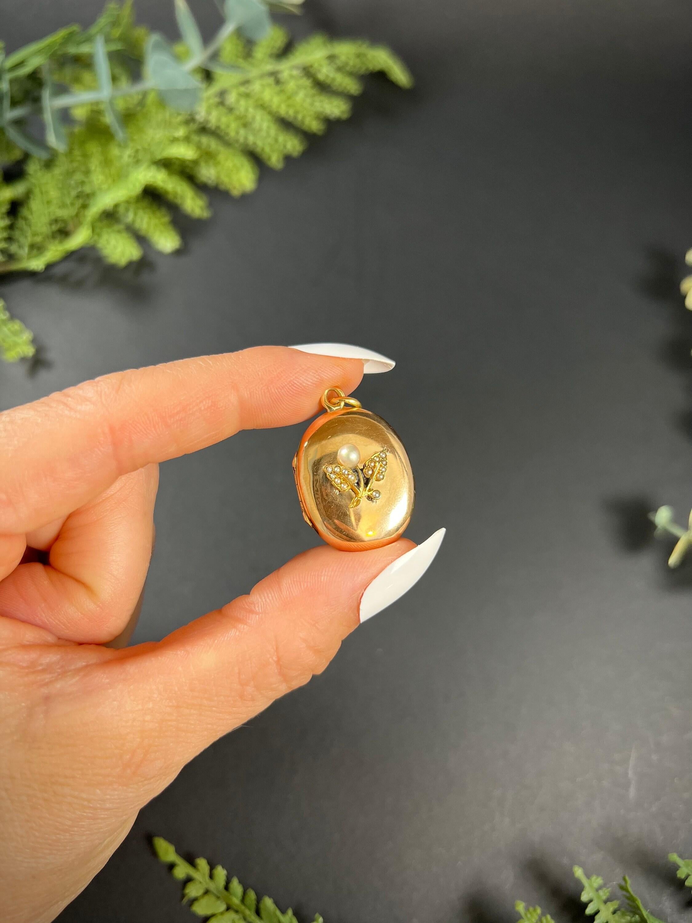 Antique médaillon ovale édouardien en or 15 carats avec fleurs de perles en vente 5