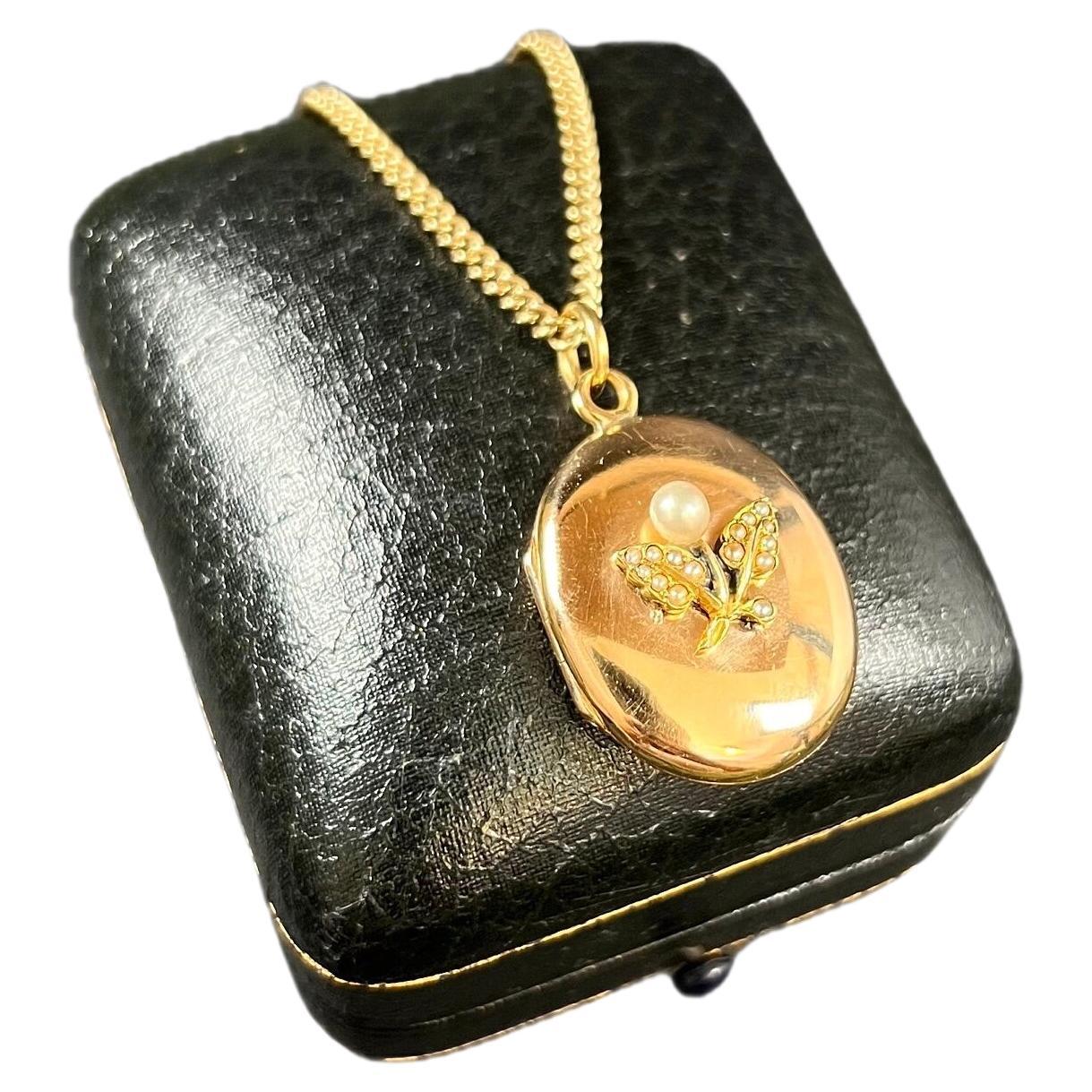 Antique 15ct Gold Edwardian Pearl Flower Oval Locket