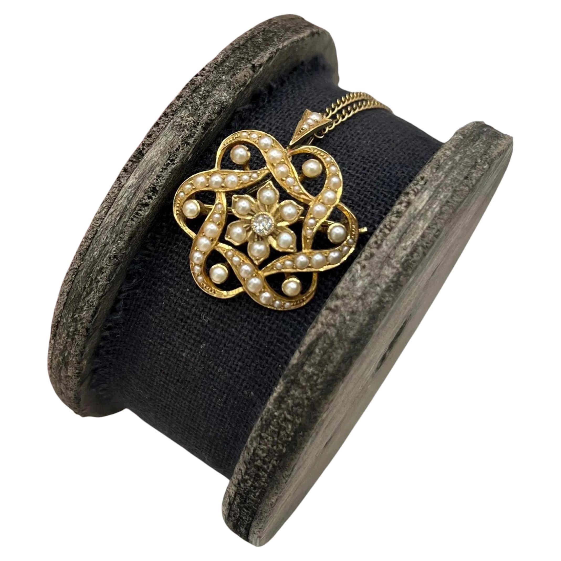 Antiguo Colgante/ Broche Edwardiano de Oro de 15 ct con Perlas en venta