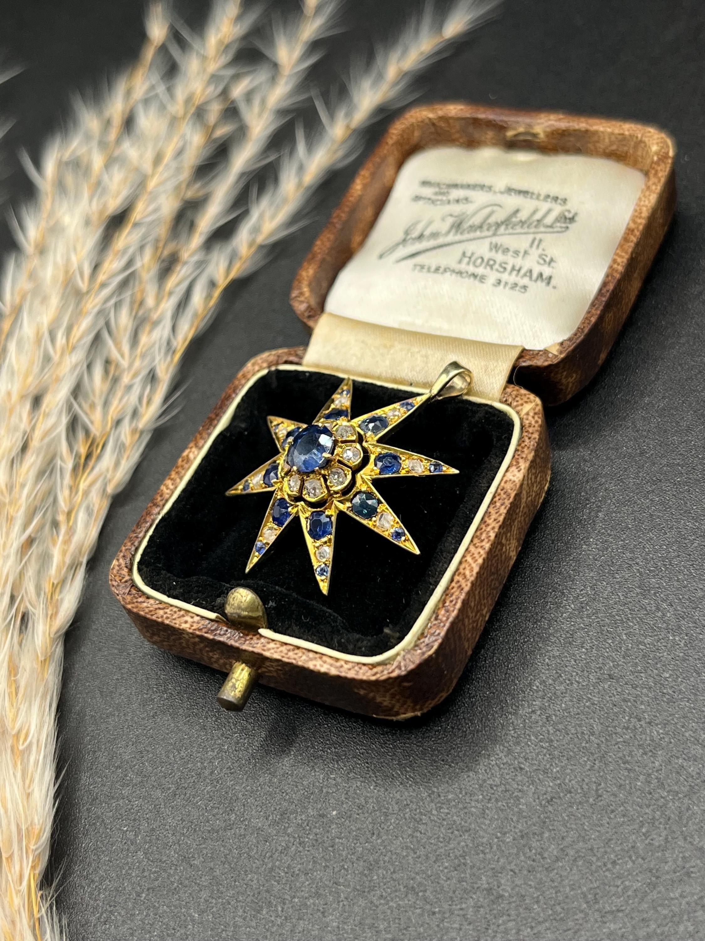 Taglio misto Antico ciondolo a stella in oro 15ct, zaffiro e diamante di epoca edoardiana, CIRCA 1900 in vendita
