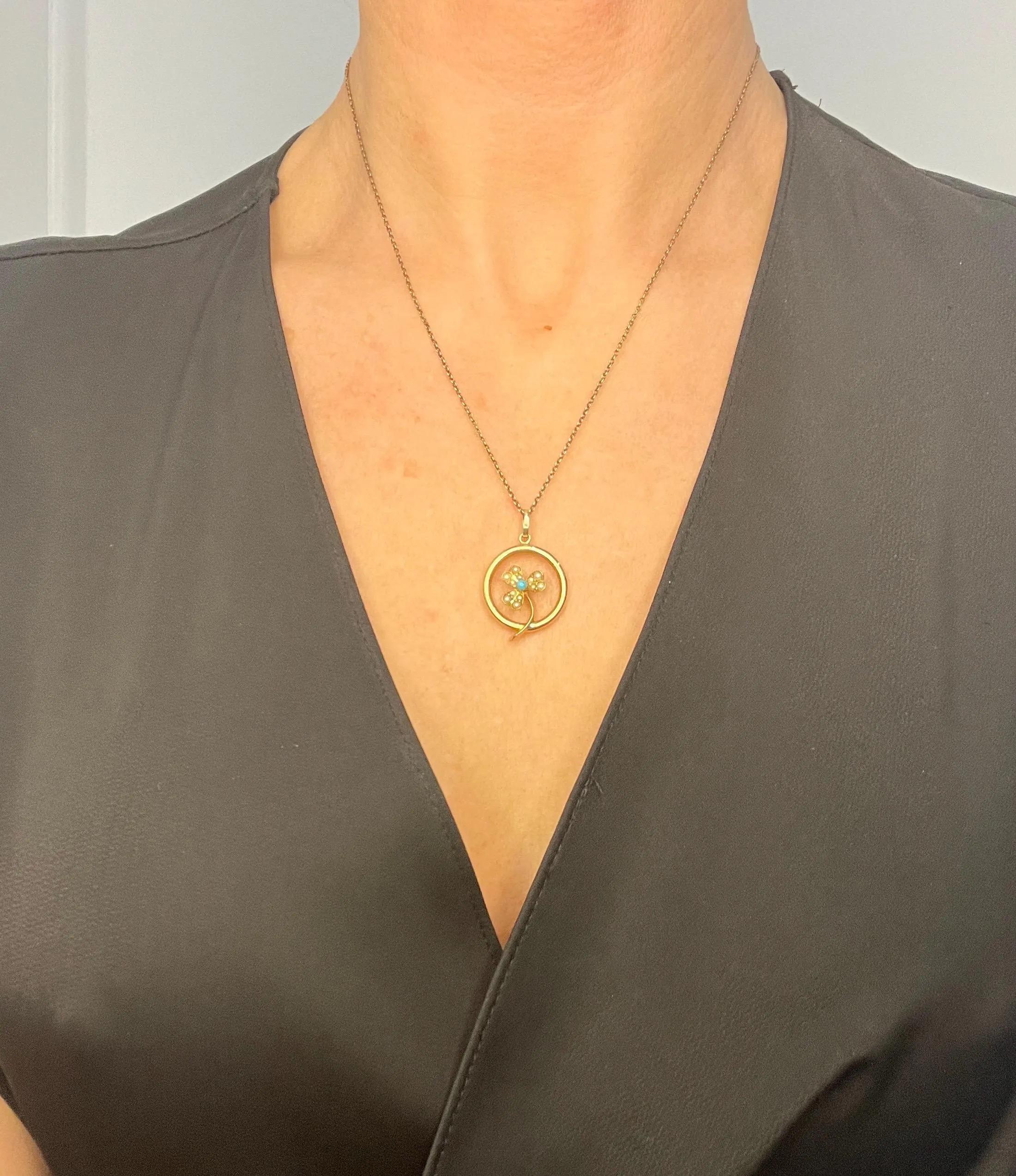 Édouardien Pendentif ancien en or 15ct, turquoise et perle de l'époque édouardienne, trèfle à 3 feuilles en vente