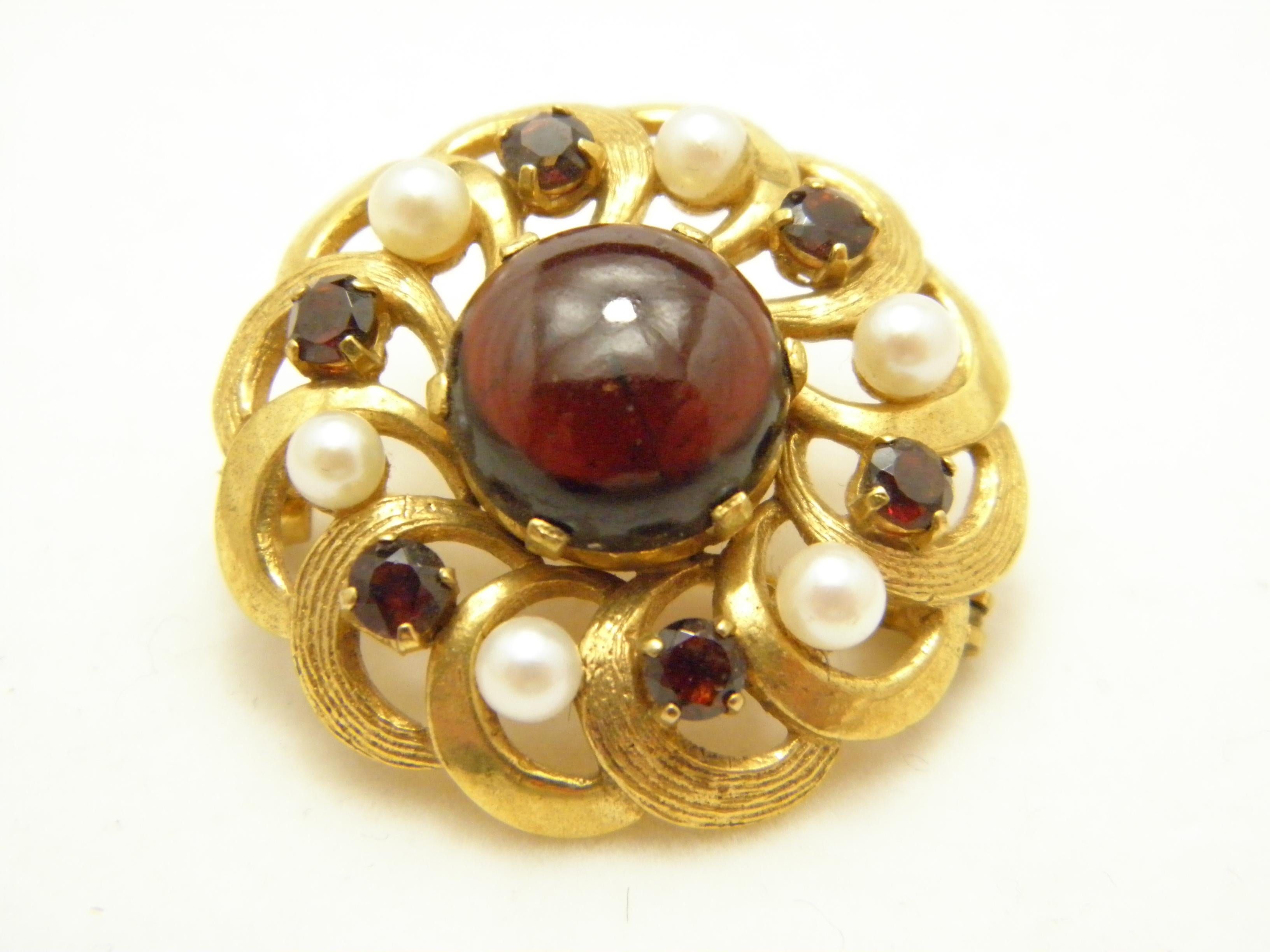 Victorian Antique 9ct Gold Garnet Pearl Target Brooch Pin c1890 Heavy 9.5g 375 Purity For Sale