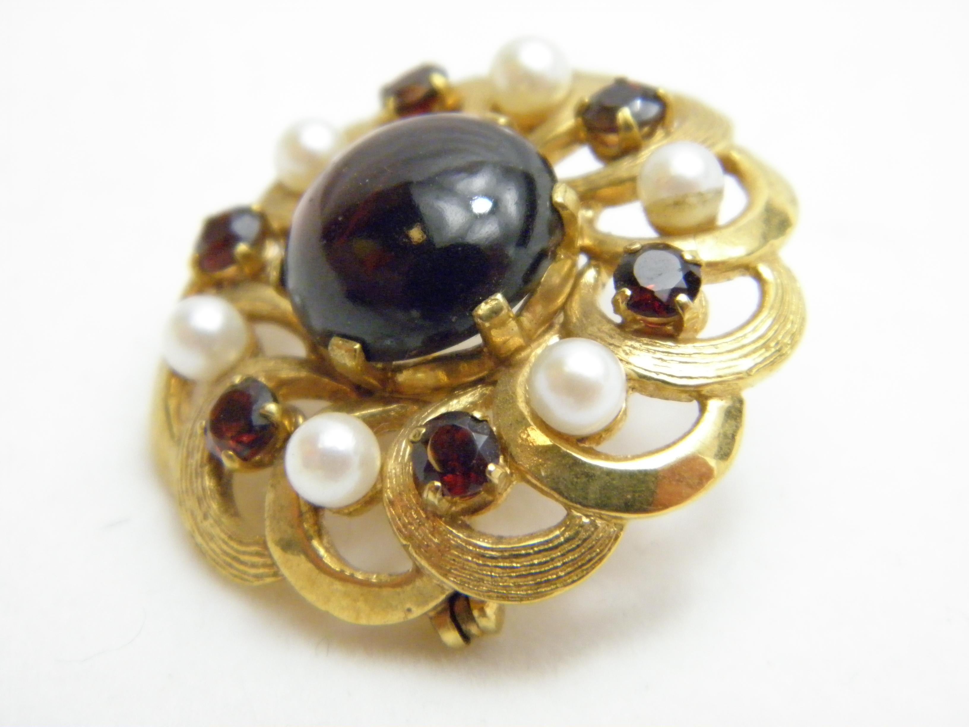 Antique 9ct Gold Garnet Pearl Target Brooch Pin c1890 Heavy 9.5g 375 Purity In Good Condition For Sale In Camelford, GB