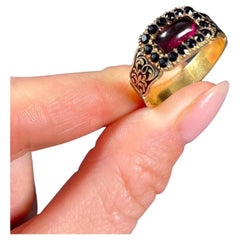 Antique 15ct Gold Georgian Onyx, Garnet 
Enamel Mourning Ring 1824