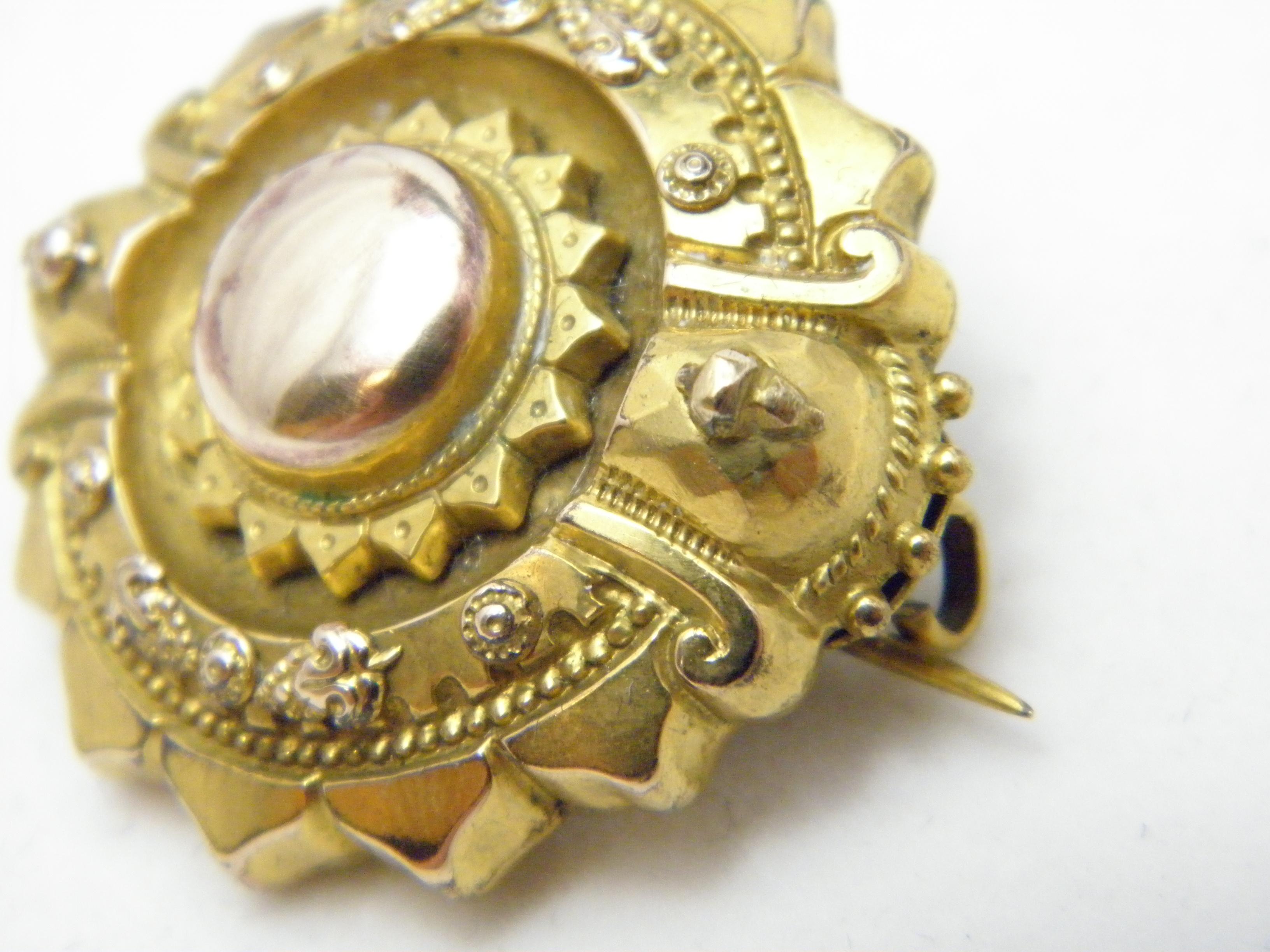 Antique 15ct Gold Locket Photo Target Brooch Pin c1810 Heavy 10g 625 Purity In Good Condition For Sale In Camelford, GB