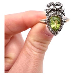 Antique 15ct Gold Stamped, Early Victorian Peridot & Diamond Bow Ring