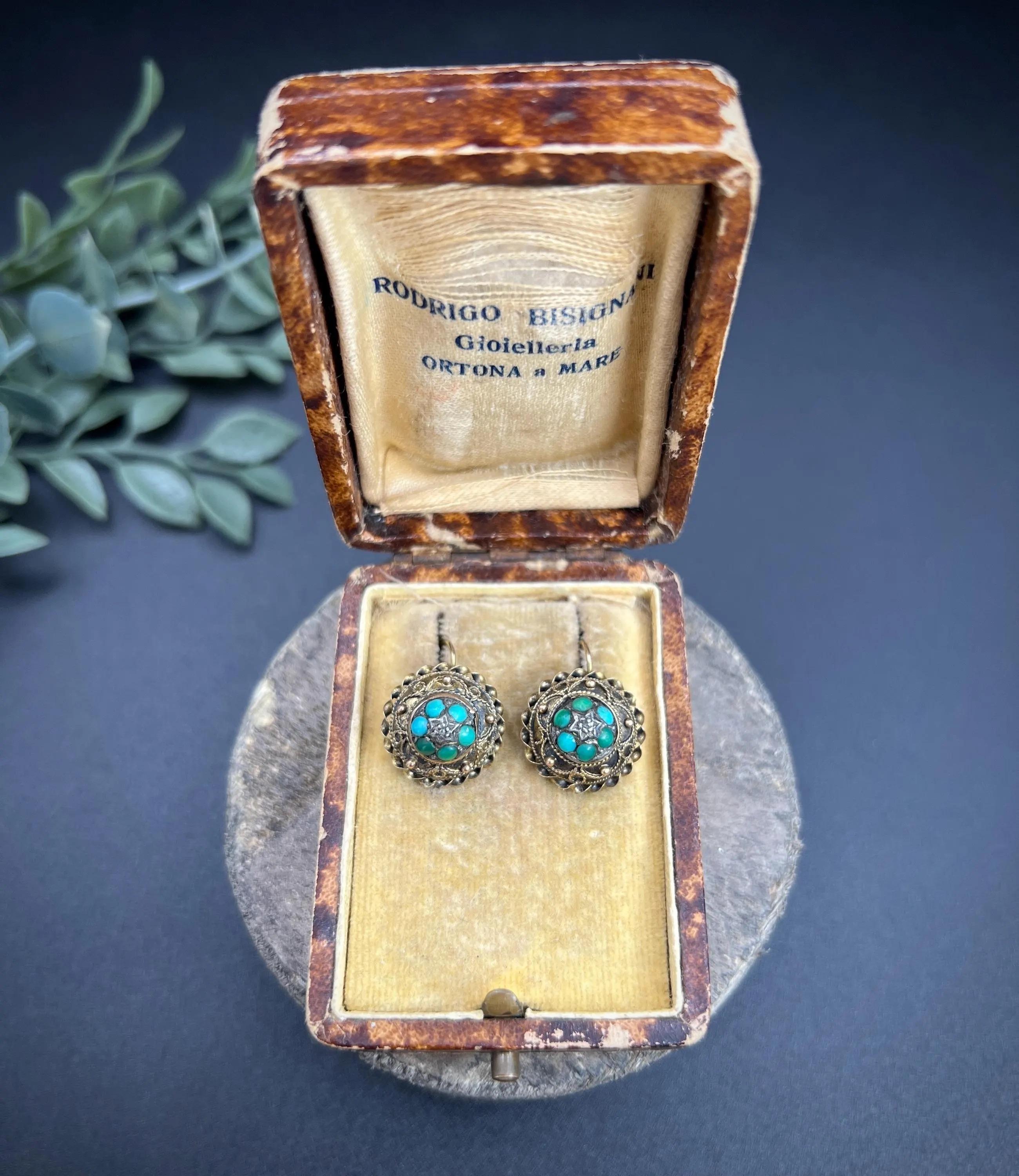 Antike 15ct Gold gestempelt, frühen viktorianischen Türkis & Diamant-Cluster-Ohrringe (Viktorianisch) im Angebot