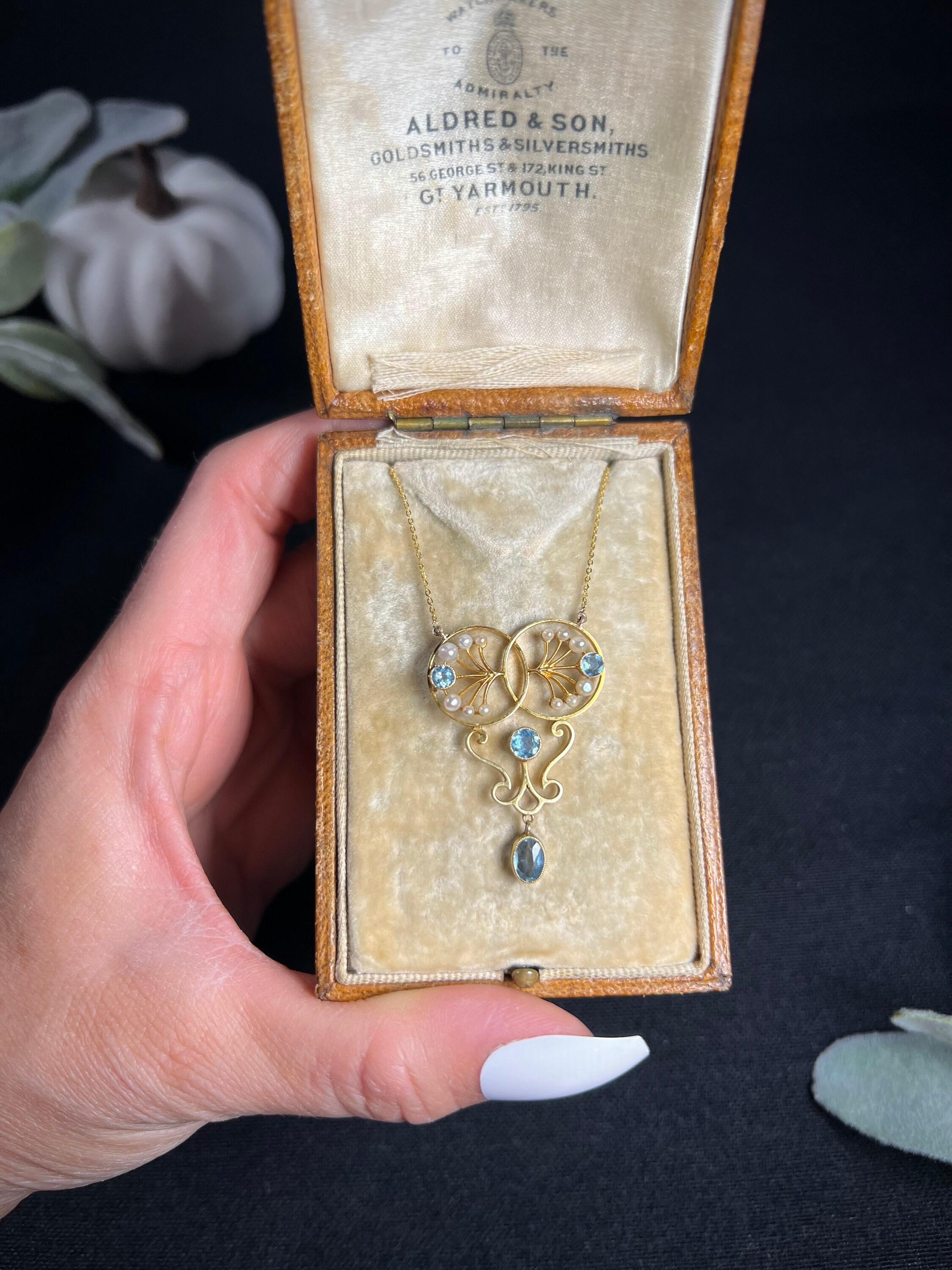 Antique 15ct Gold Stamped Edwardian Aquamarine & Seed Pearl Pendant Necklace For Sale 4