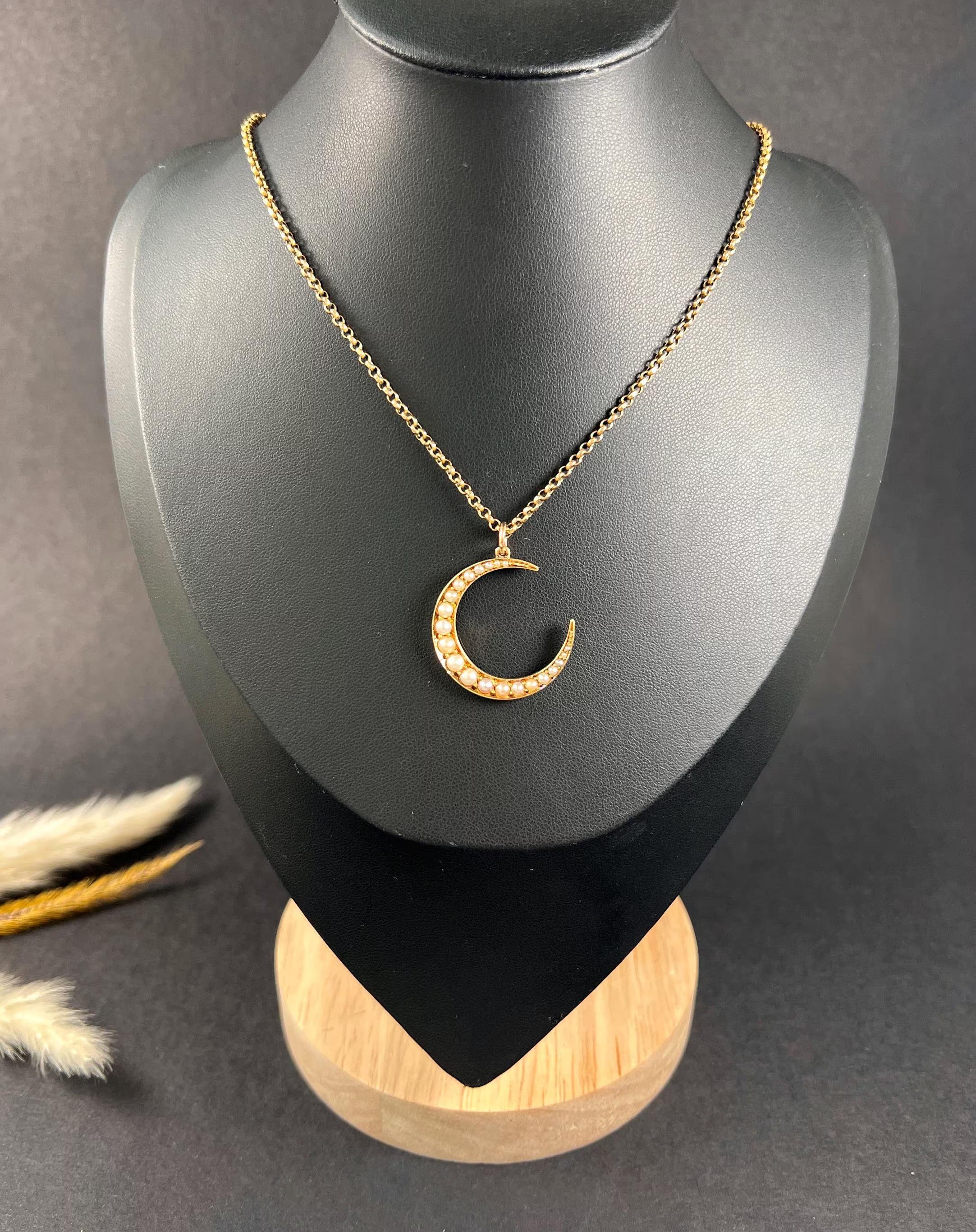 Antique 15ct Gold Stamped, Edwardian Natural Seed Pearl Crescent Moon Pendant 6