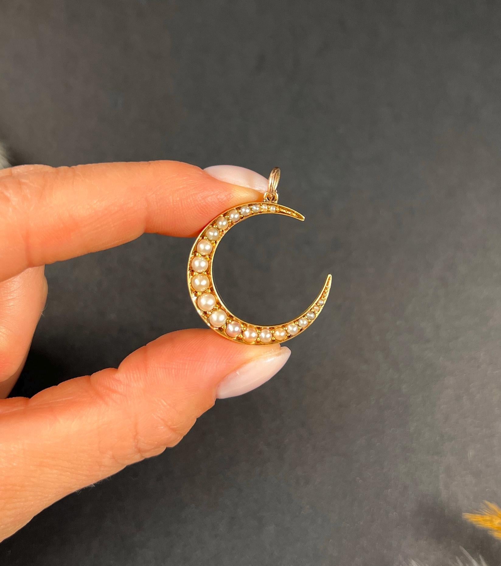 Antique 15ct Gold Stamped, Edwardian Natural Seed Pearl Crescent Moon Pendant 1