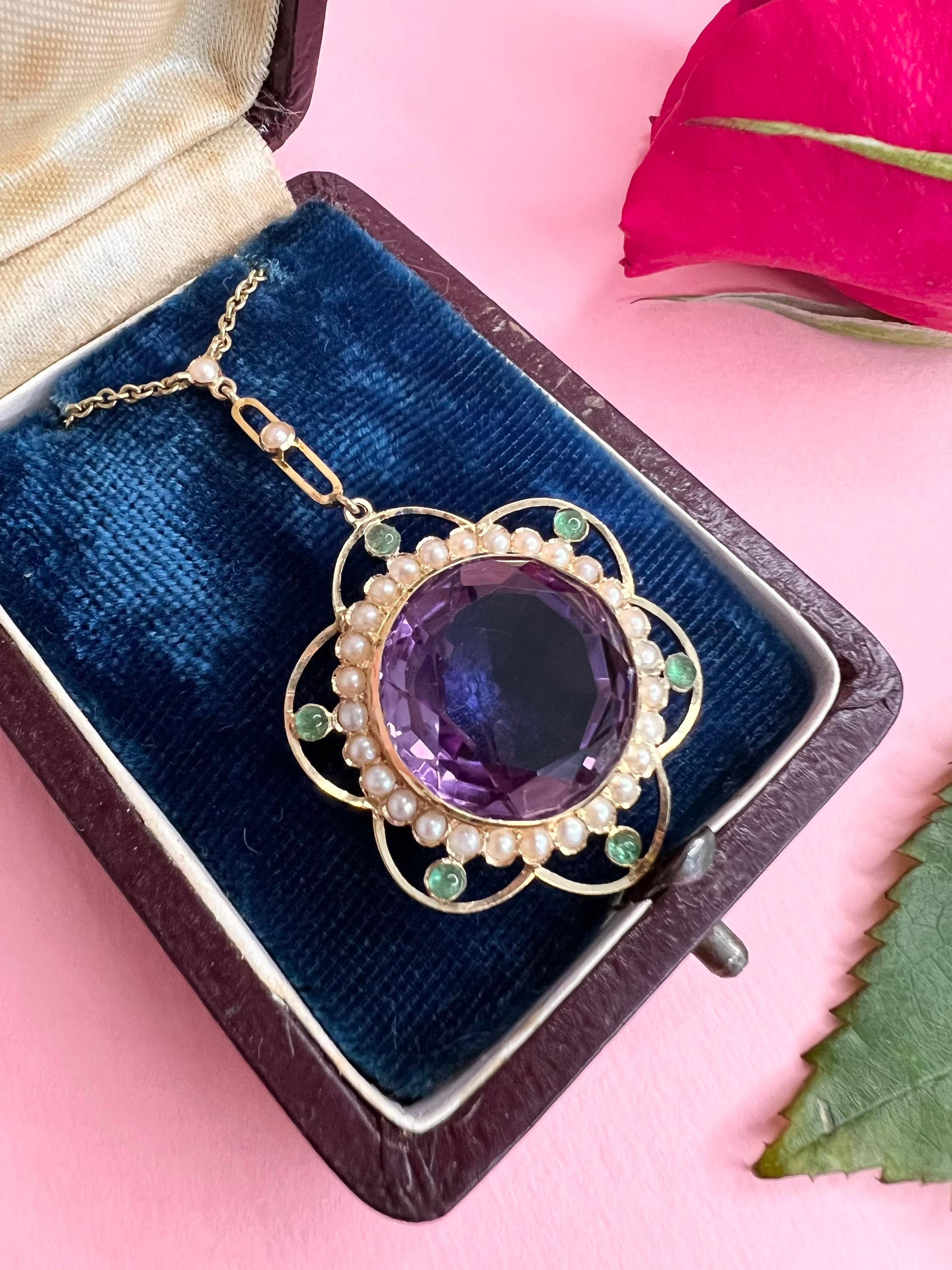 Antique 15ct Gold Suffragette Pendant Amethyst  Emeralds & Natural Seed Pearls For Sale 3