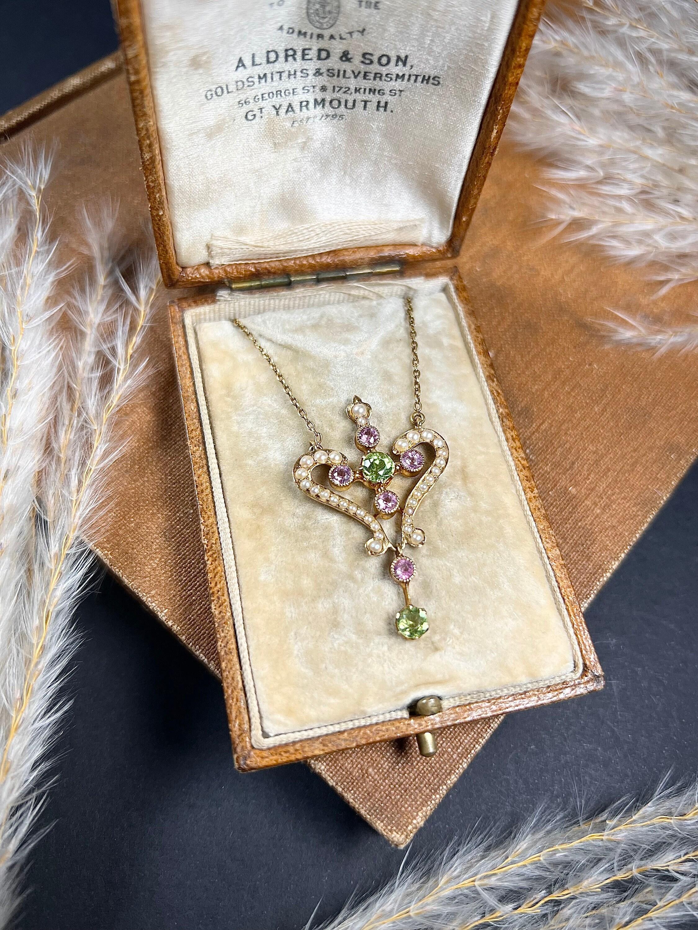 Antike 15 Karat Gold Suffragette-Halskette mit Anhänger, rosa Turmalin Peridot und Perle im Zustand „Gut“ im Angebot in Brighton, GB