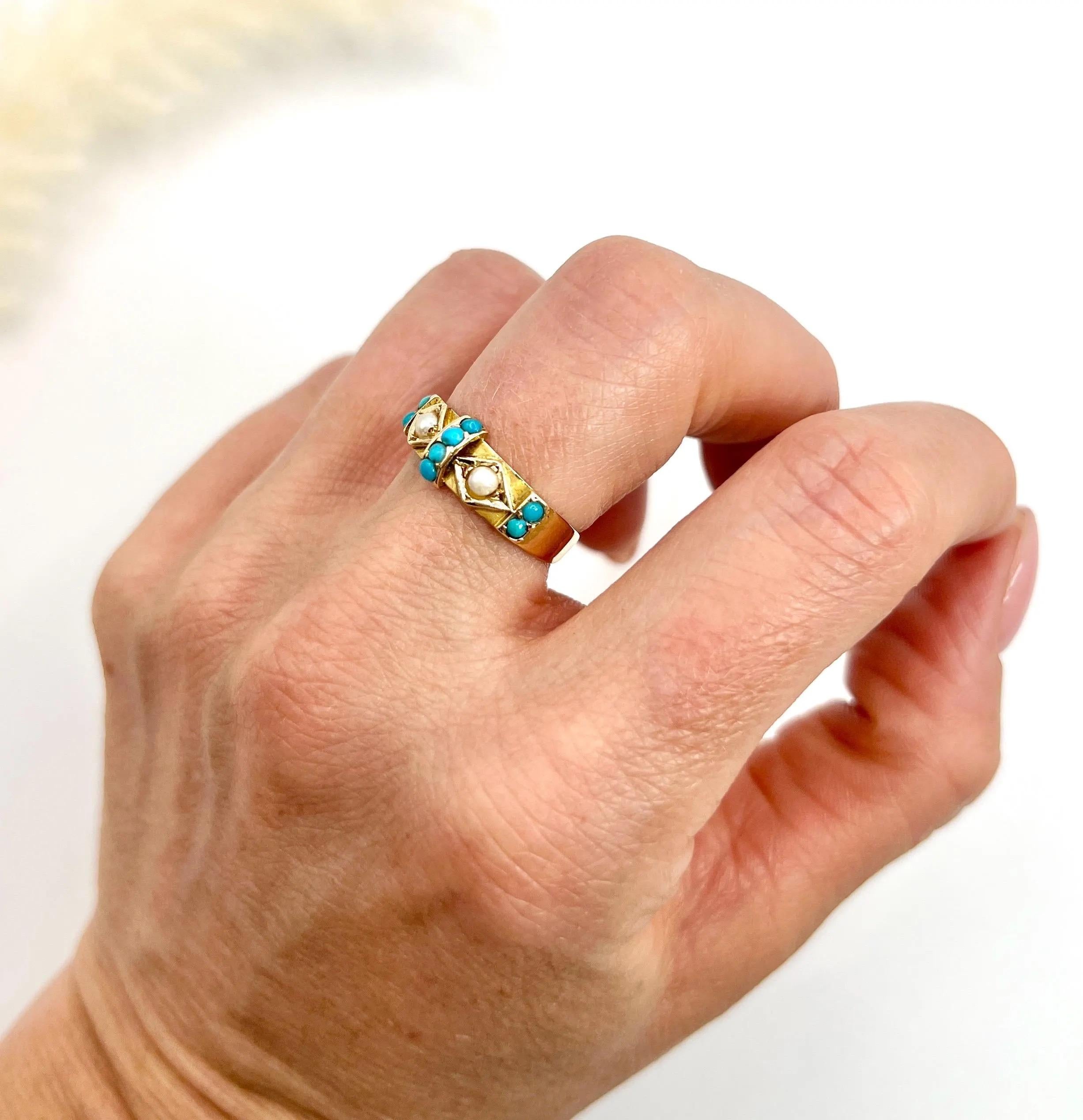 Antico anello a fascia in oro 15ct, turchese e perle, con marchio Birmingham 1924 in vendita 2