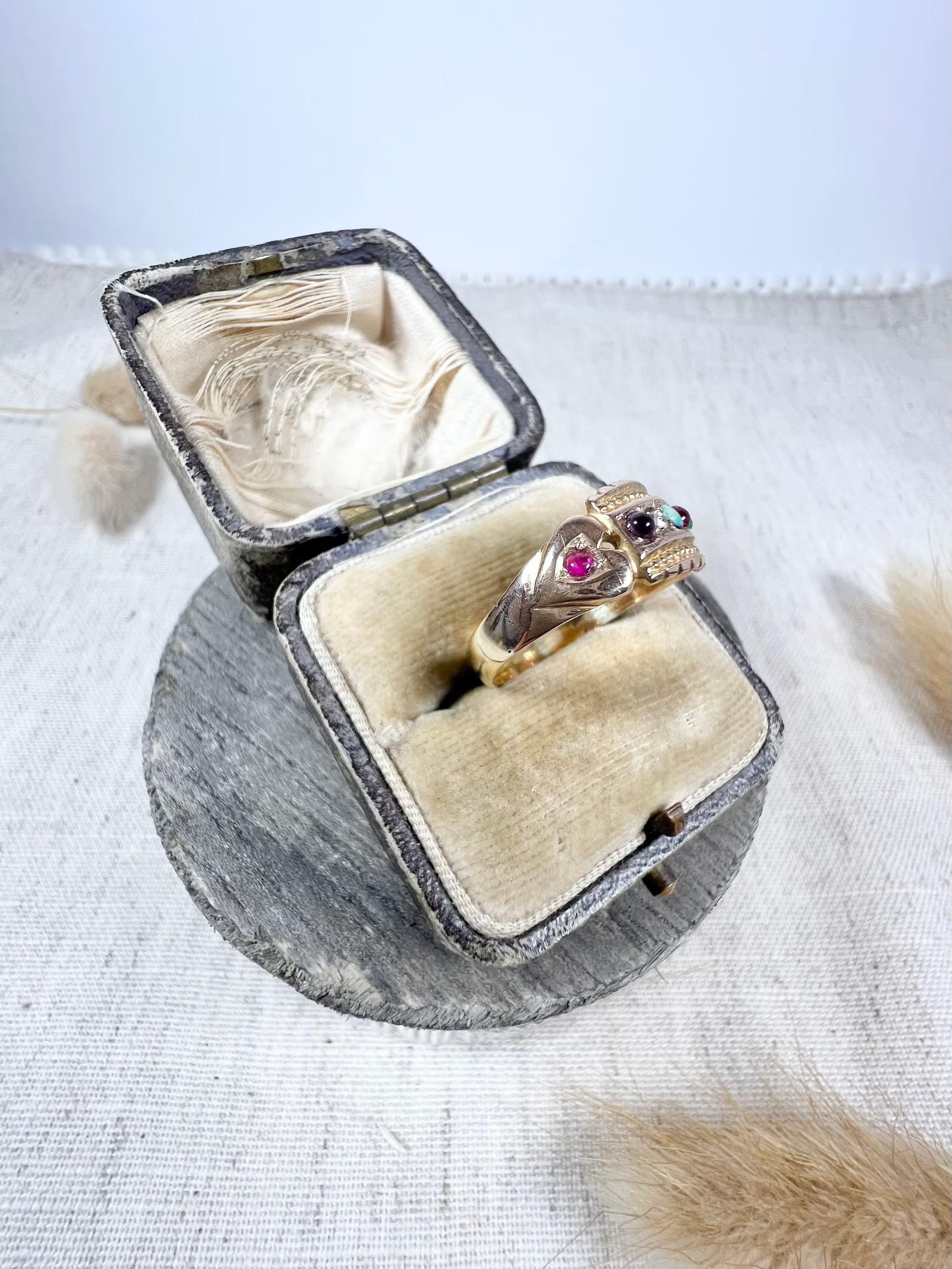 Antiker viktorianischer 15 Karat Gold viktorianischer Amethyst-Diamant-Opal-Rubin- und Smaragd-Acrostic-Ring im Angebot 4