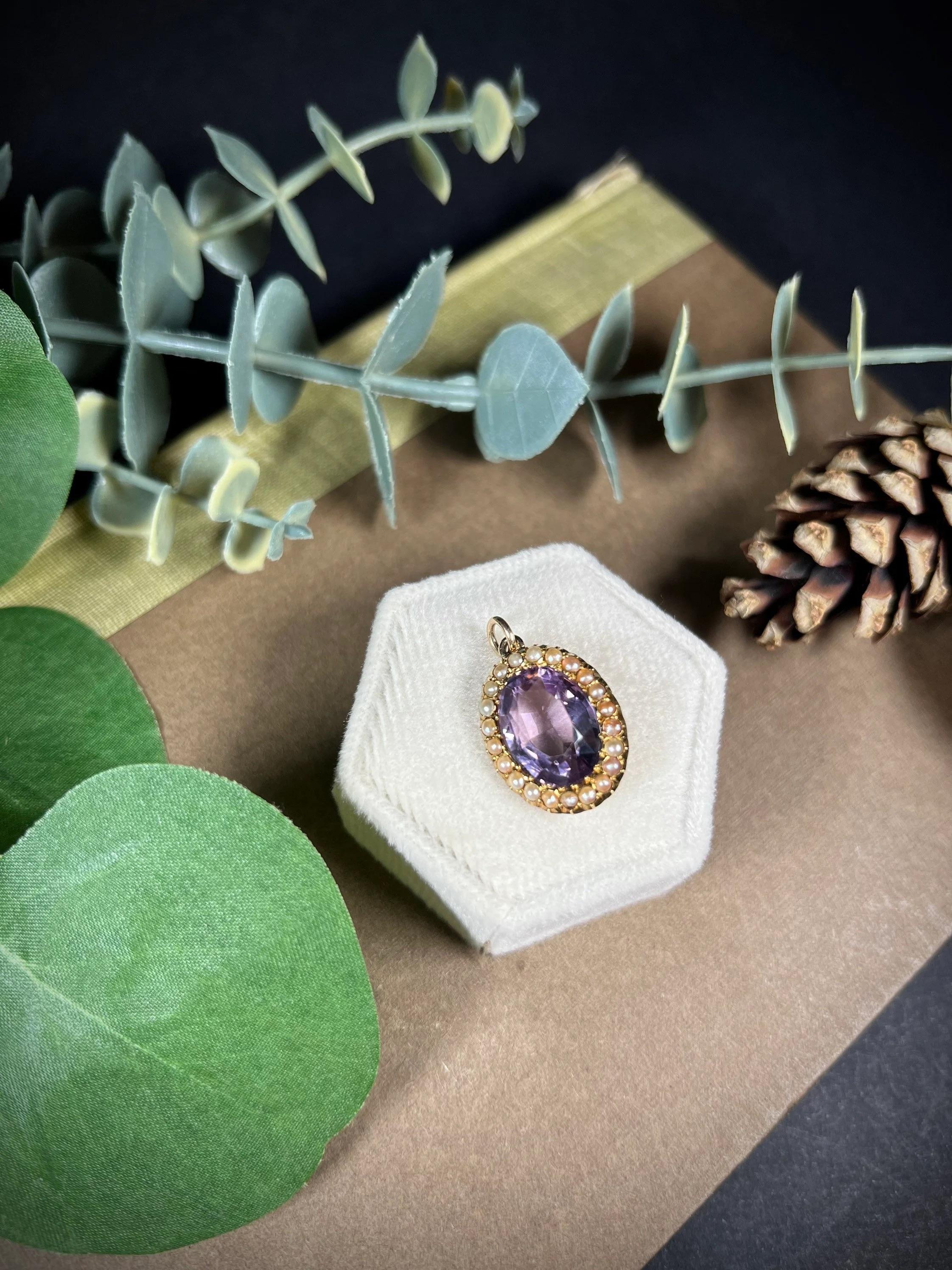 Antique 15ct Gold Victorian Amethyst & Pearl Oval Pendant For Sale 2