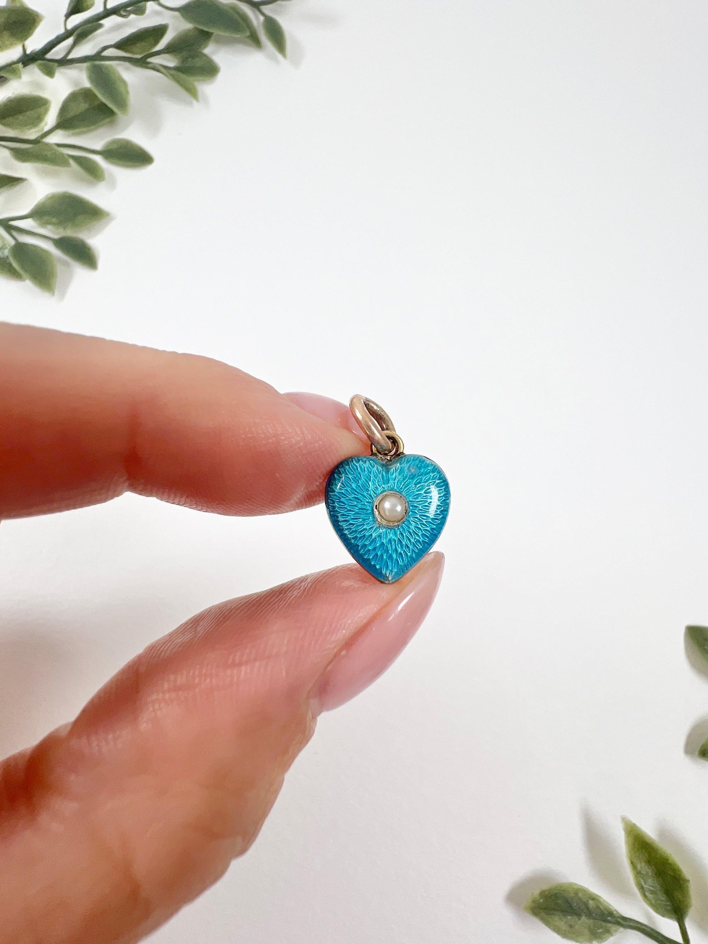Antique 15ct Gold, Victorian Blue Enamel Heart Pendant with Seed Pearl Centre In Good Condition For Sale In Brighton, GB