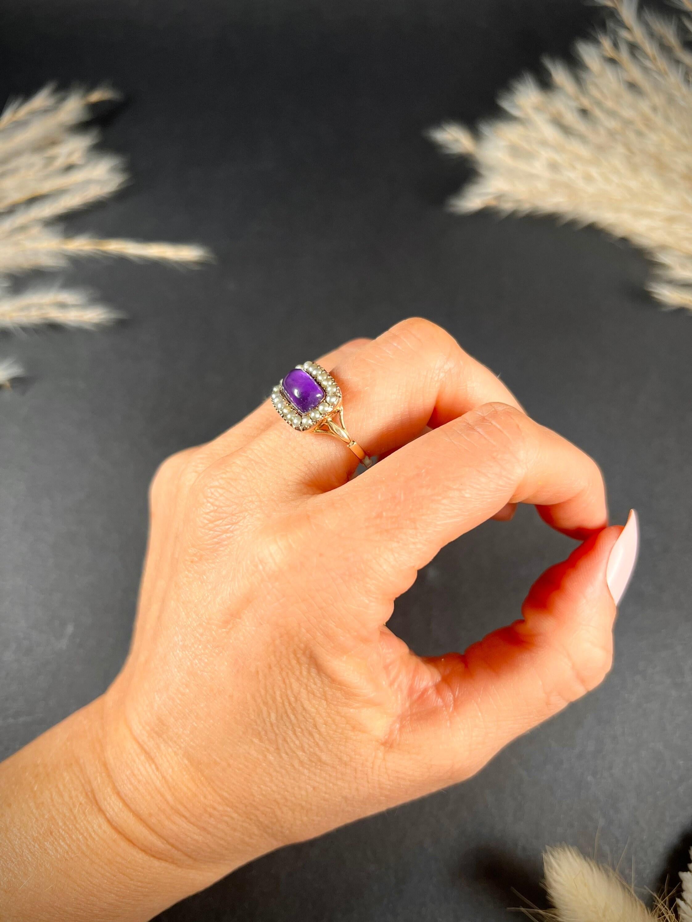 Antique 15ct Gold Victorian Cabochon Amethyst & Pearl Ring In Good Condition For Sale In Brighton, GB
