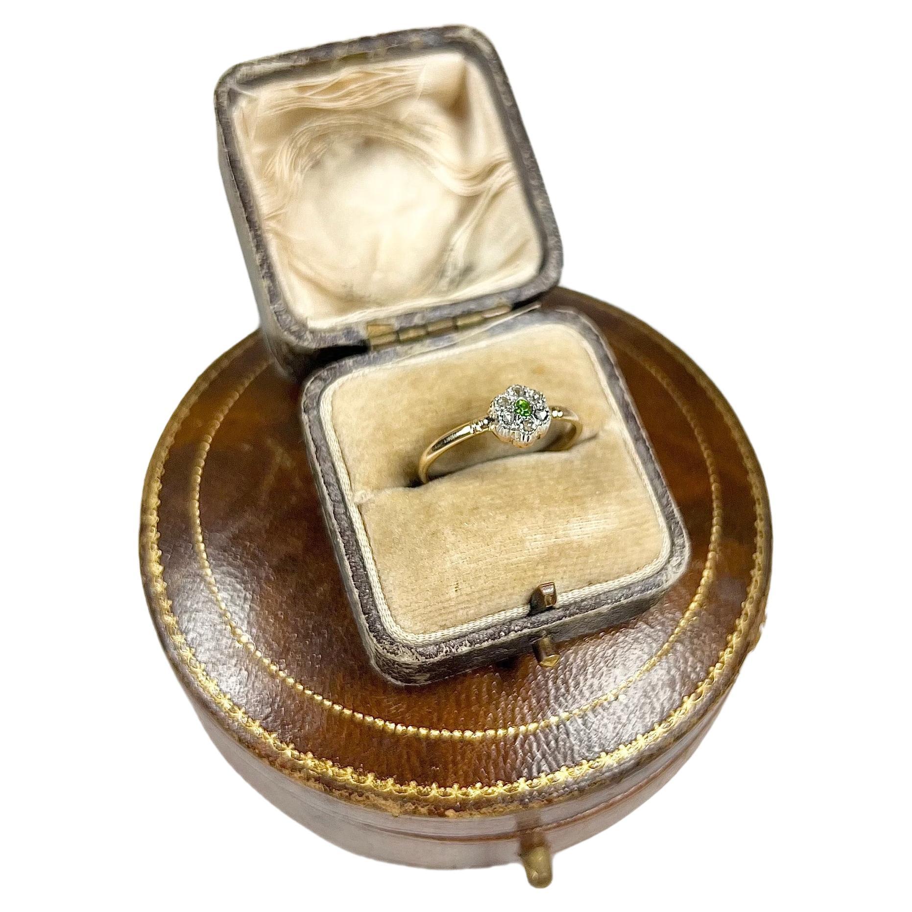 Antique 15ct Gold Victorian Demantoid Garnet & Diamond Daisy Ring