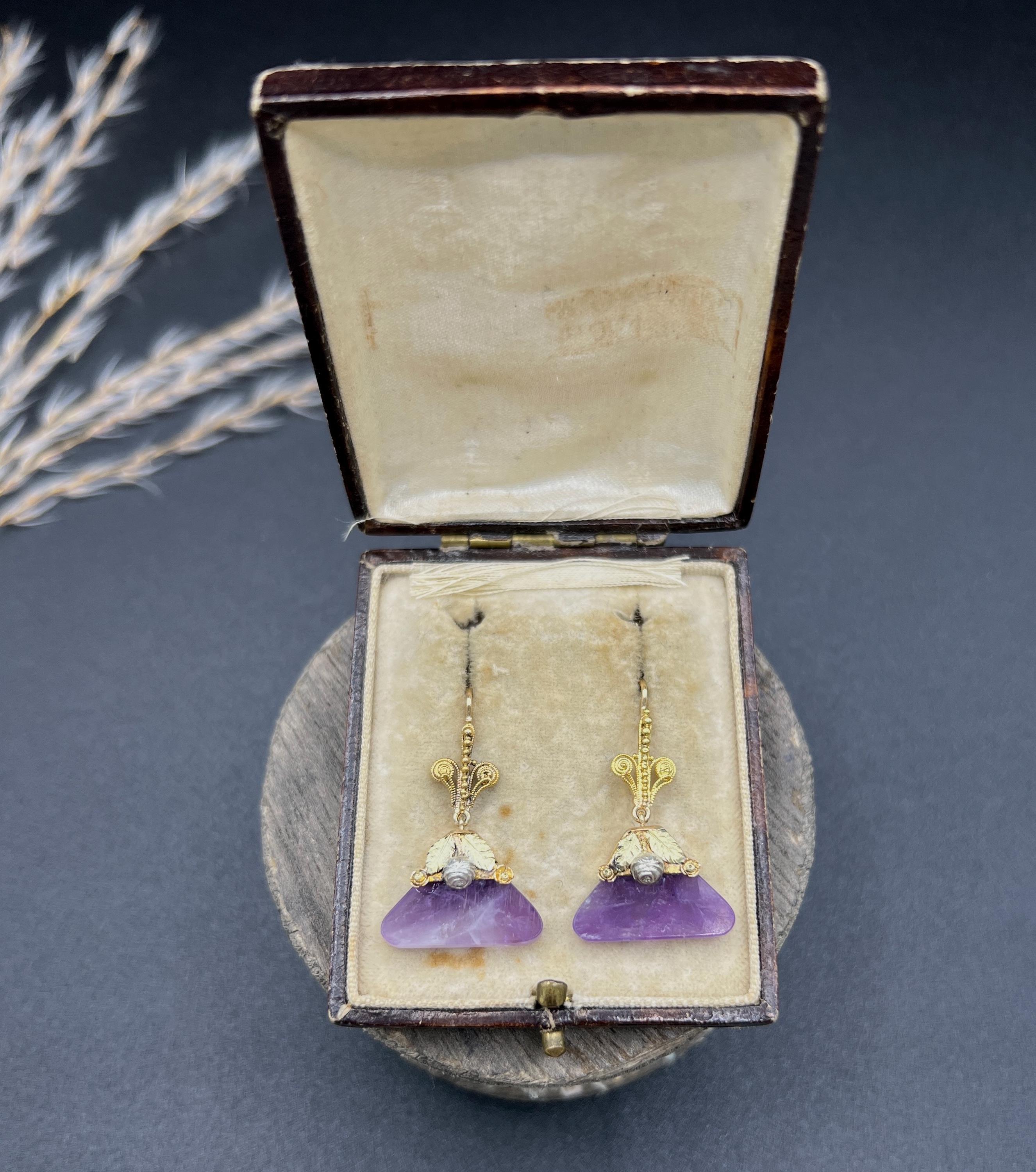 Boucles d'oreilles anciennes en or 15ct et améthyste triangulaire de l'époque victorienne en vente 5