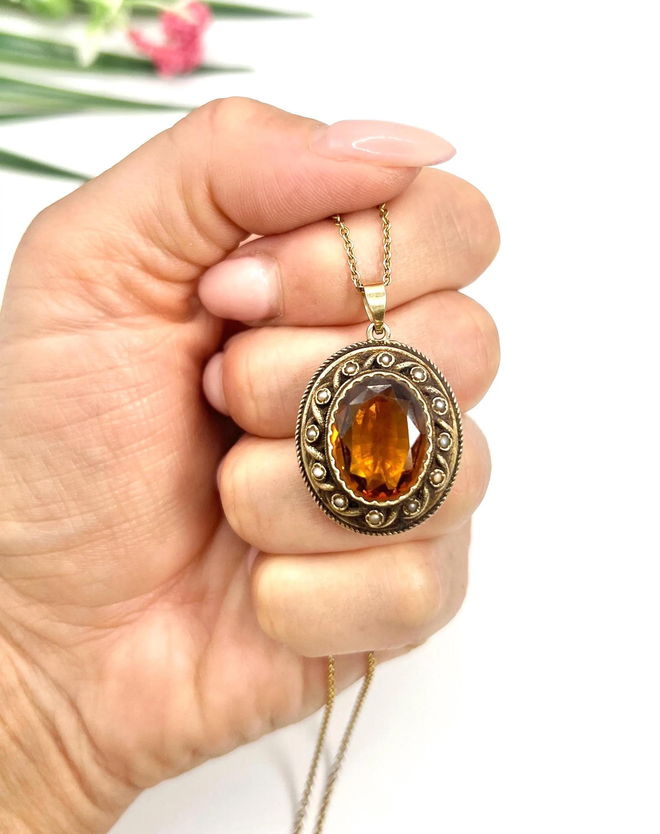Antique 15ct Gold, Victorian Fancy Citrine & Seed Pearl Oval Shaped Locket For Sale 4