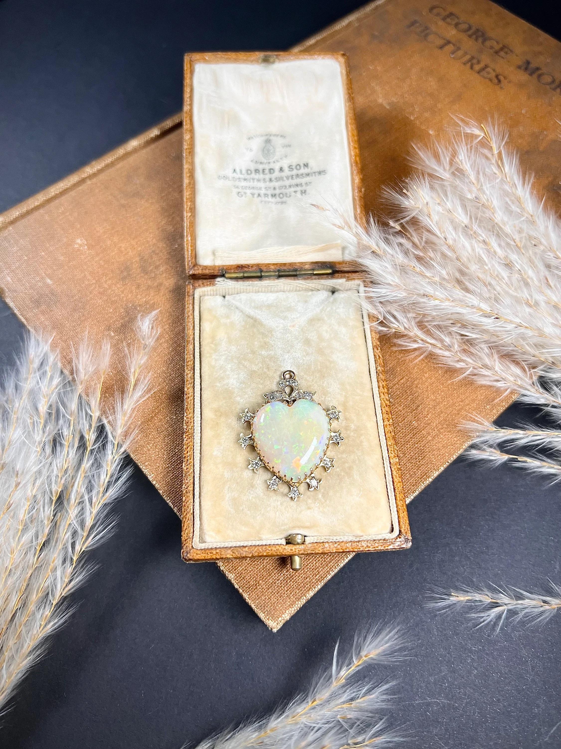 Antique 15ct Gold Victorian Large Opal & Diamond Heart Pendant For Sale 5