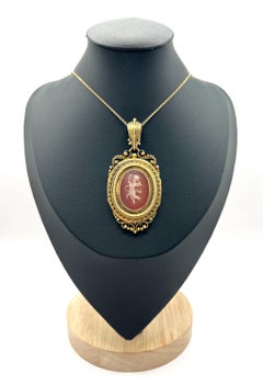 Antique 15ct Gold Victorian Locket: Etruscan Hardstone Cameo Cherub Design