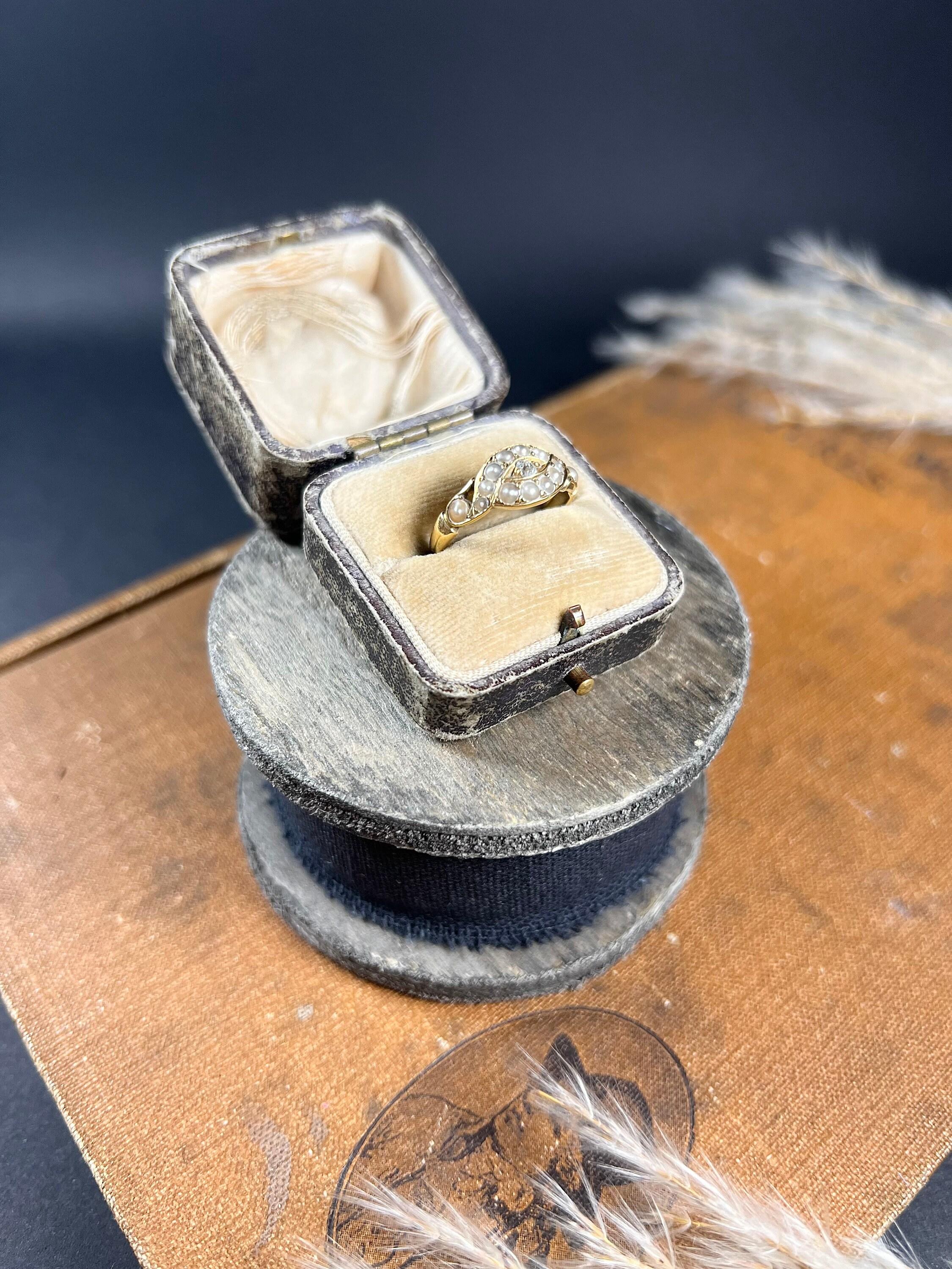 Antique 15ct Gold Victorian, Pearl & Diamond Ring For Sale 3