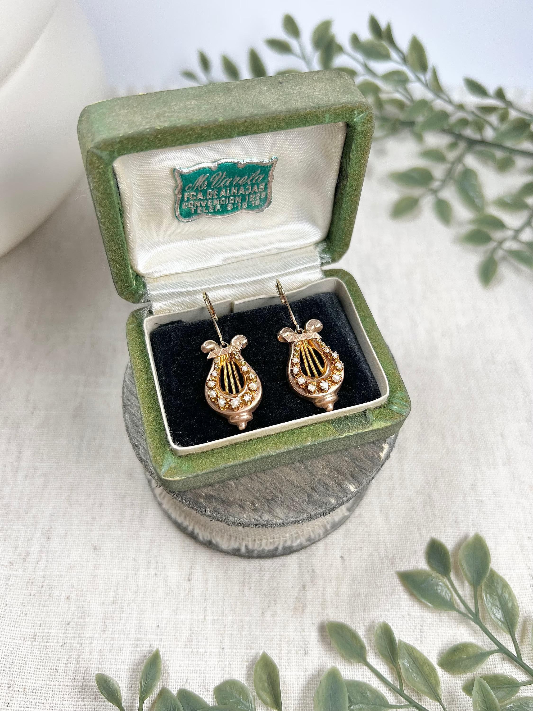 Antique 15ct Gold, Victorian Pearl Harp Drop Earrings In Good Condition For Sale In Brighton, GB