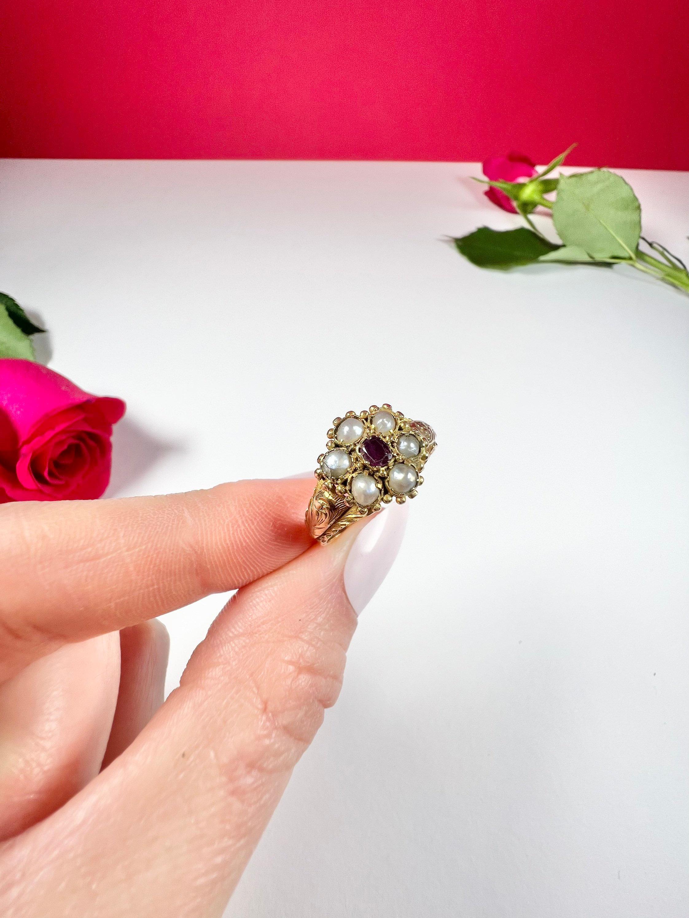 Antike 15ct Gold viktorianischen Rubin & Seed Pearl Daisy Cluster Ring im Angebot 2