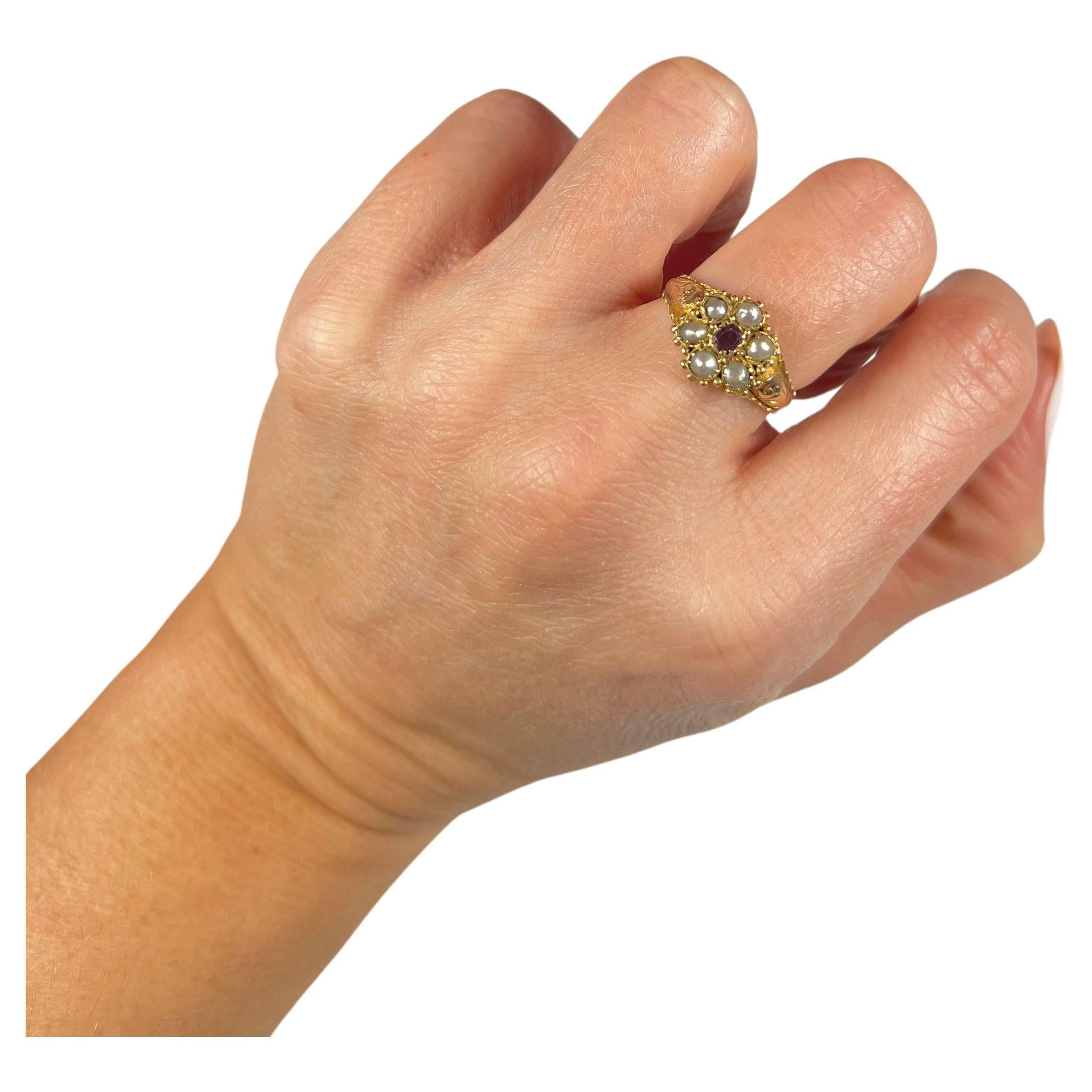 Antike 15ct Gold viktorianischen Rubin & Seed Pearl Daisy Cluster Ring im Angebot