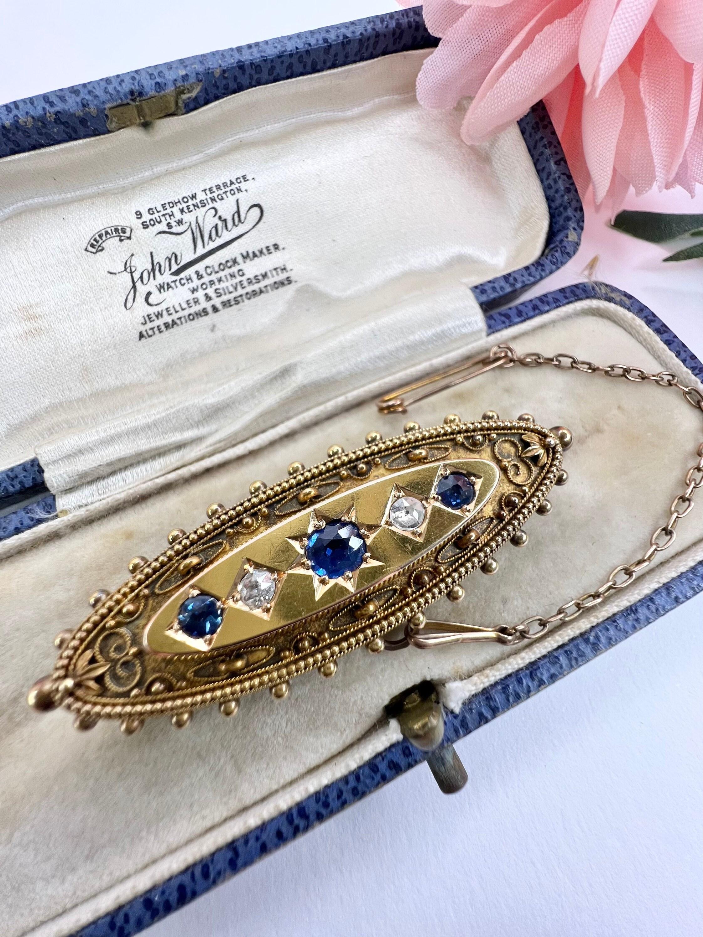 Antique 15ct Gold Victorian Sapphire & Diamond Brooch In Good Condition For Sale In Brighton, GB