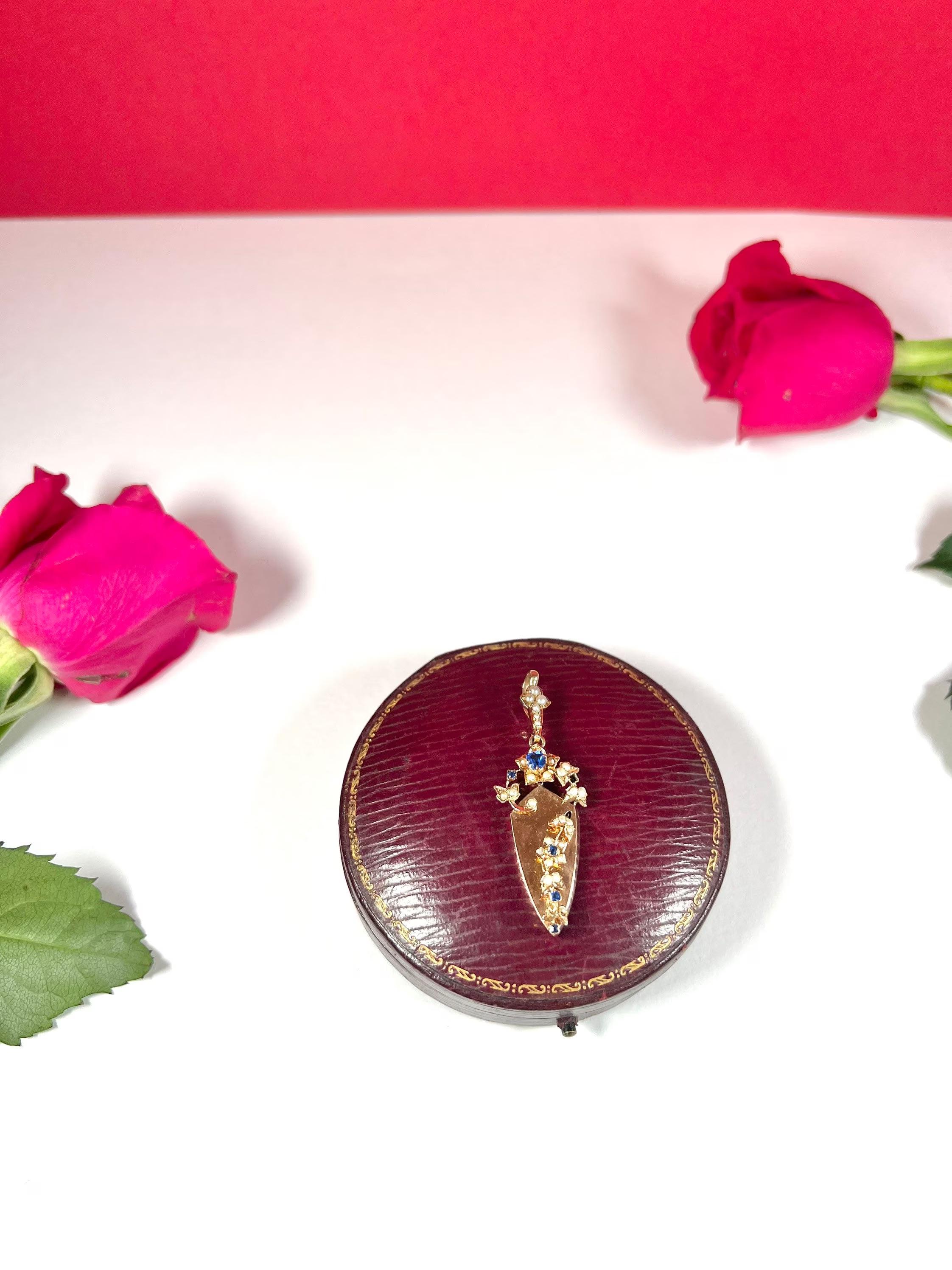 Women's or Men's Antique 15ct Rose Gold Edwardian Sapphire & Pearl Pendant For Sale