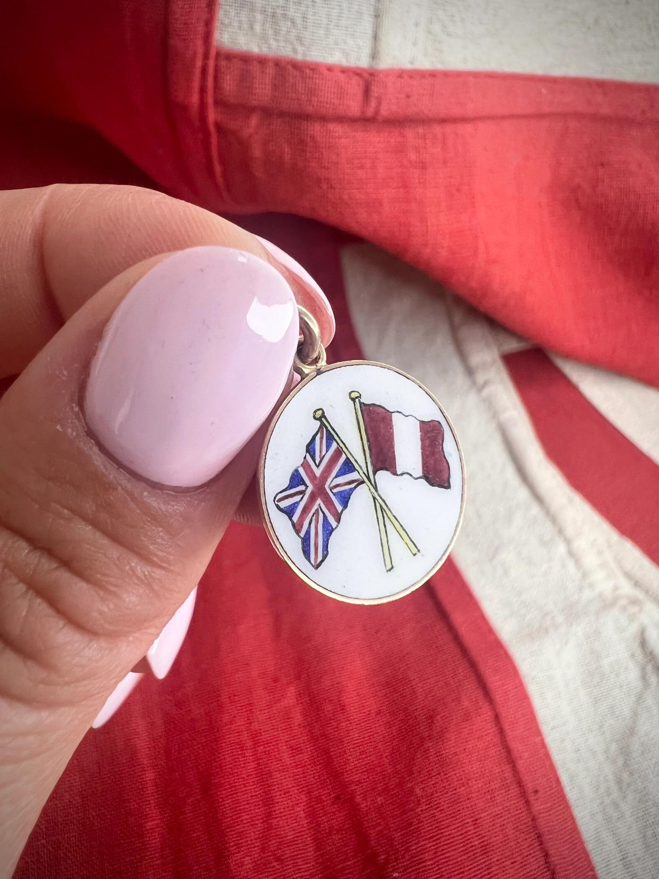 Antique 15ct Rose Gold Union Jack & Peru Friendship Flag Pendant For Sale 5