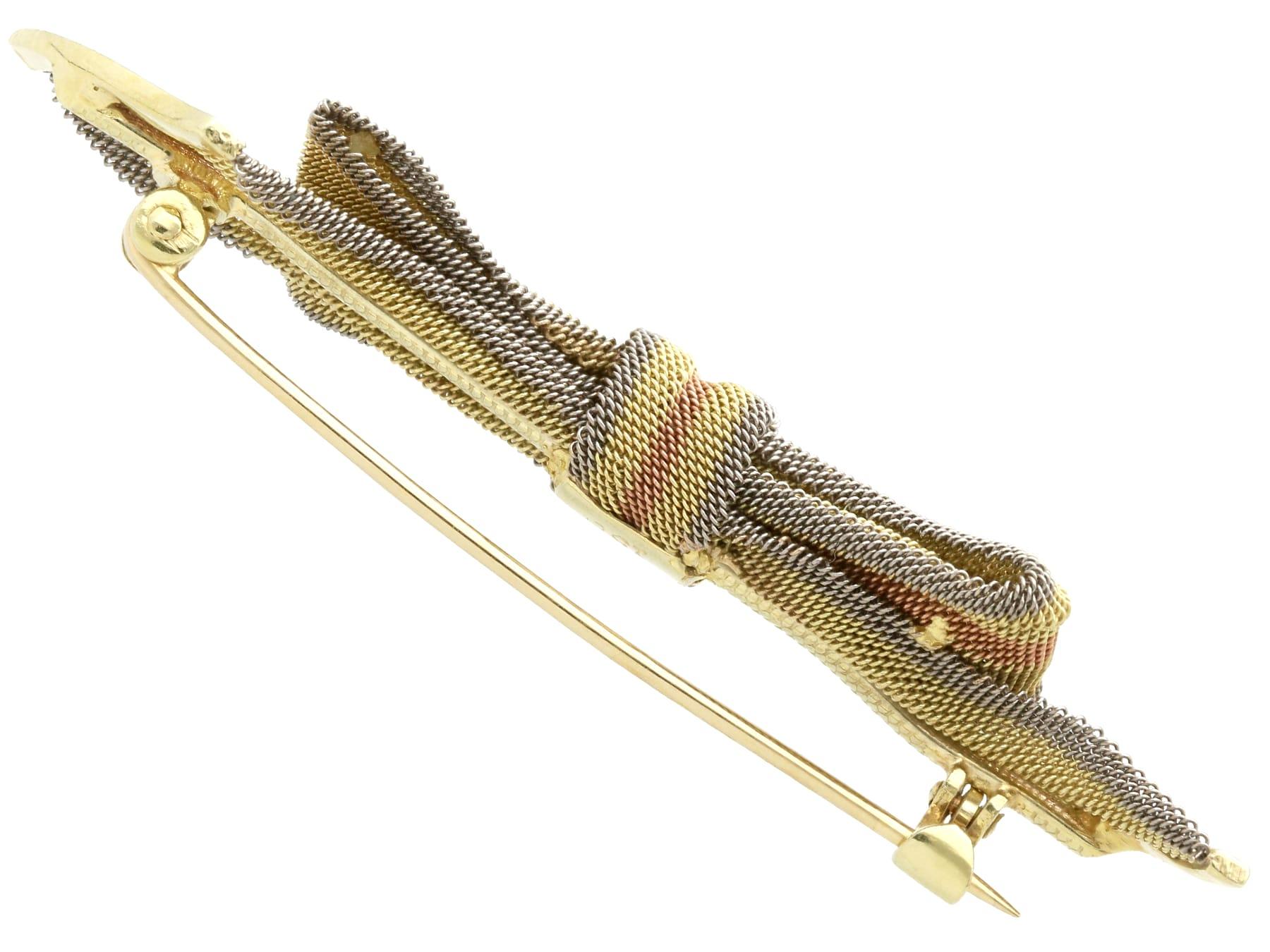 Antique Victorian 15k Tri-Coloured Gold Bow Brooch For Sale 1