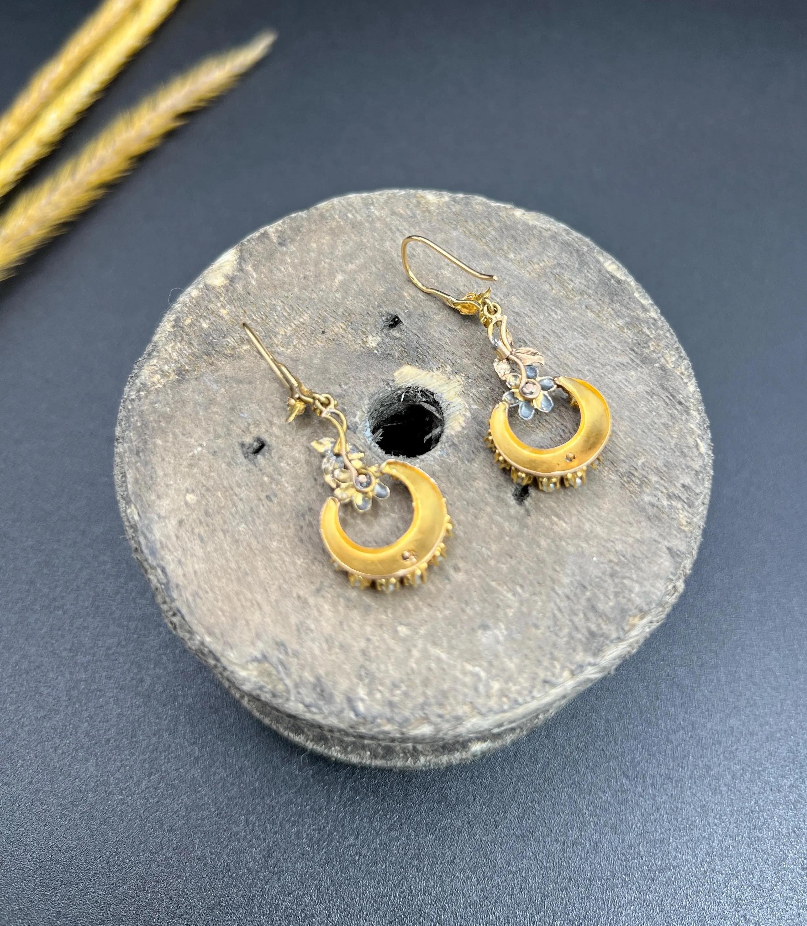 Antique 15ct Two Colour Gold, Edwardian Seed Pearl Floral Crescent Drop Earrings For Sale 3