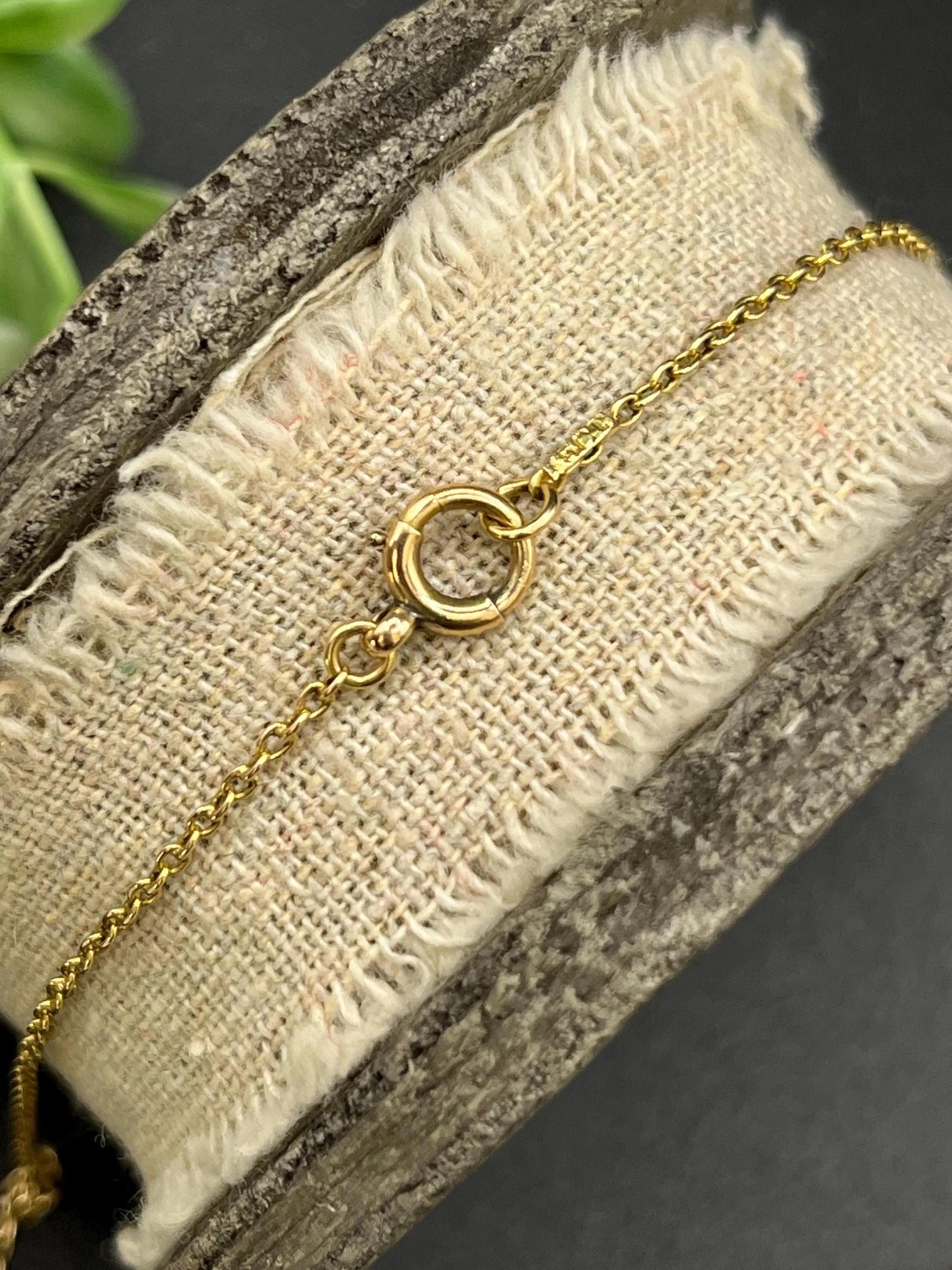 Antica catena a maglie Belcher in oro giallo 15ct, 19 pollici, Circa 1900 In condizioni buone in vendita a Brighton, GB