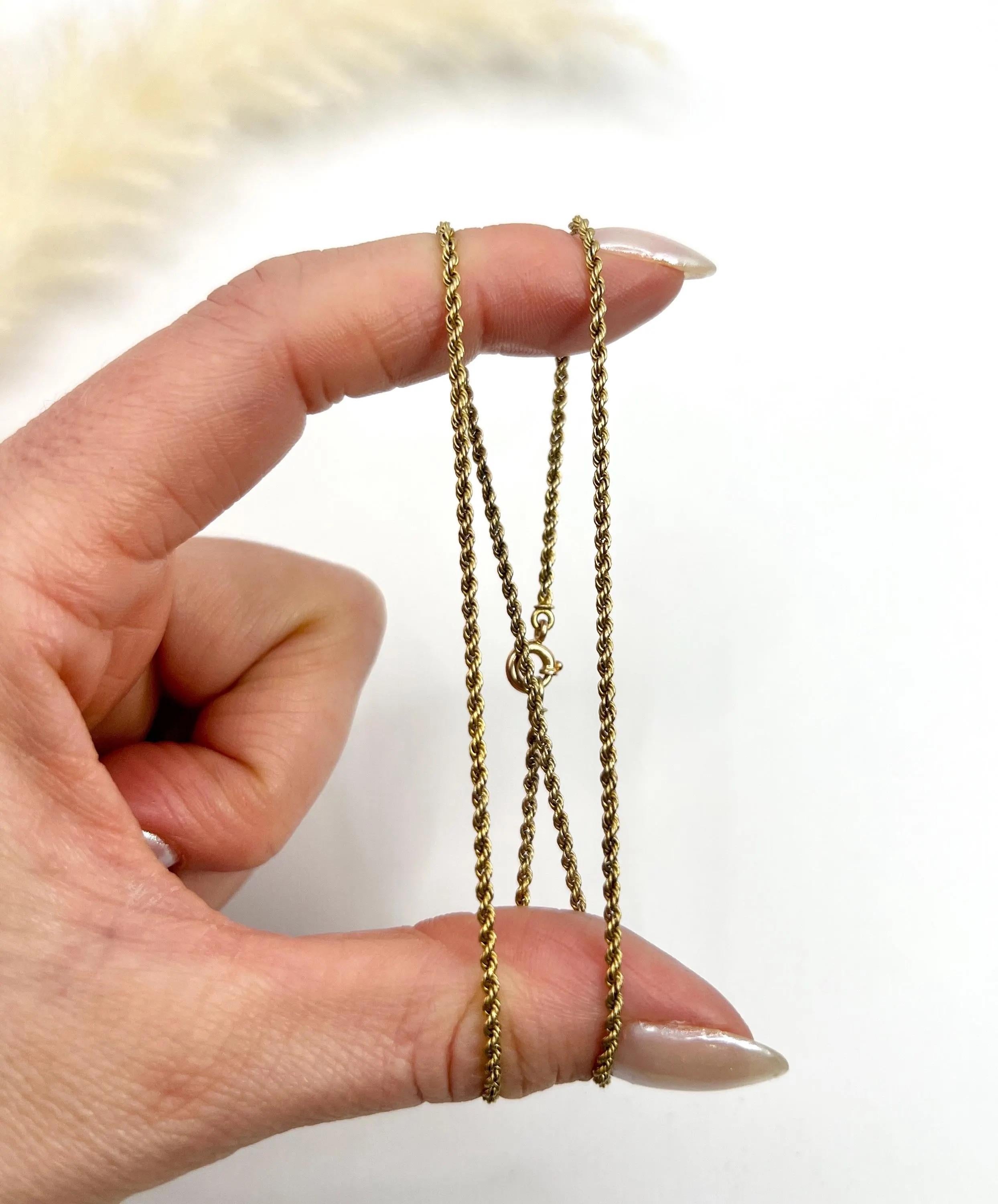 Antique 15ct Yellow Gold, 1920s 15 Inch Solid Rope Link Chain with Bolt Clasp (Chaîne à maillons en corde solide avec fermoir à boulon) Bon état - En vente à Brighton, GB