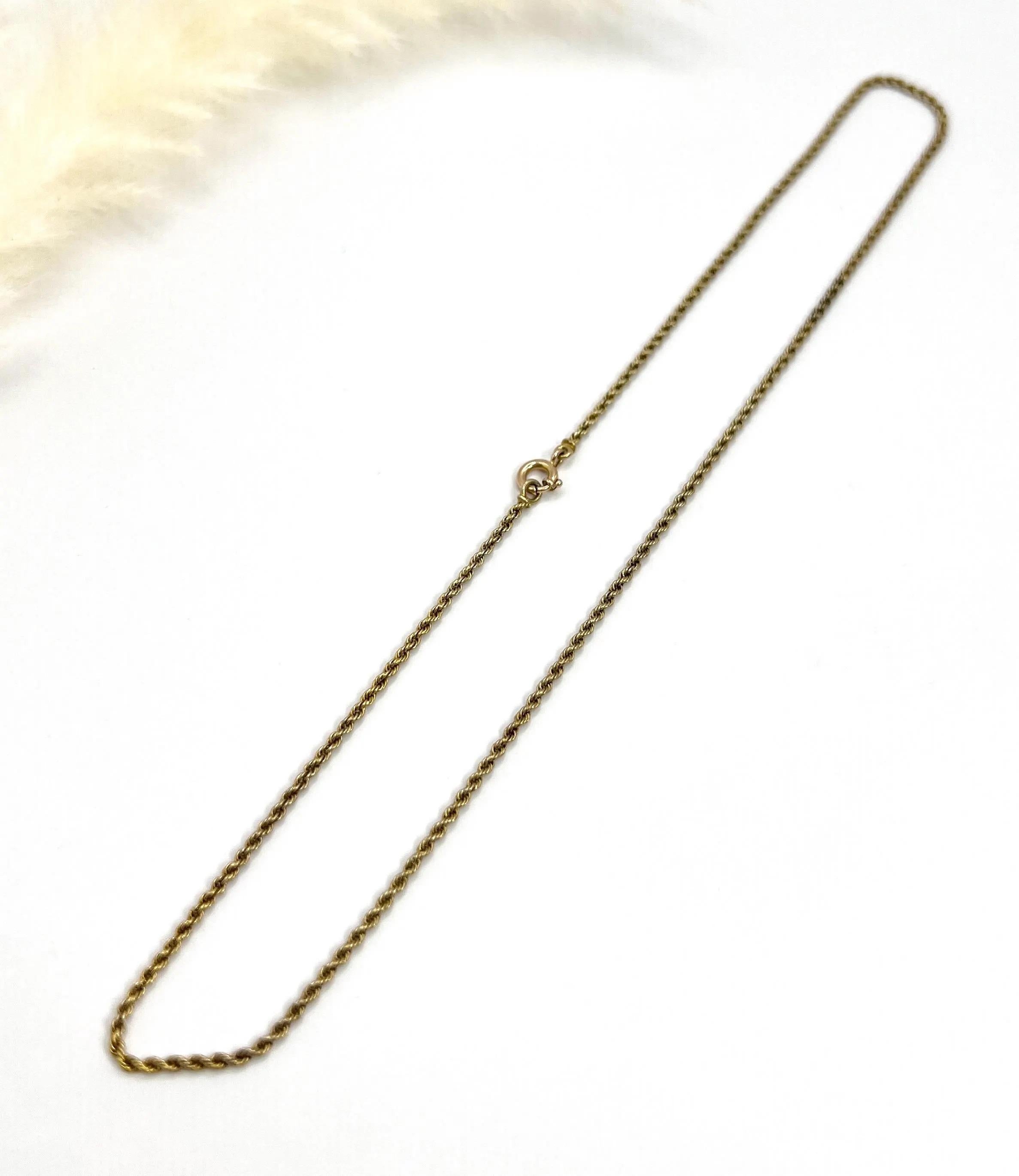 Antique 15ct Yellow Gold, 1920s 15 Inch Solid Rope Link Chain with Bolt Clasp (Chaîne à maillons en corde solide avec fermoir à boulon) en vente 5