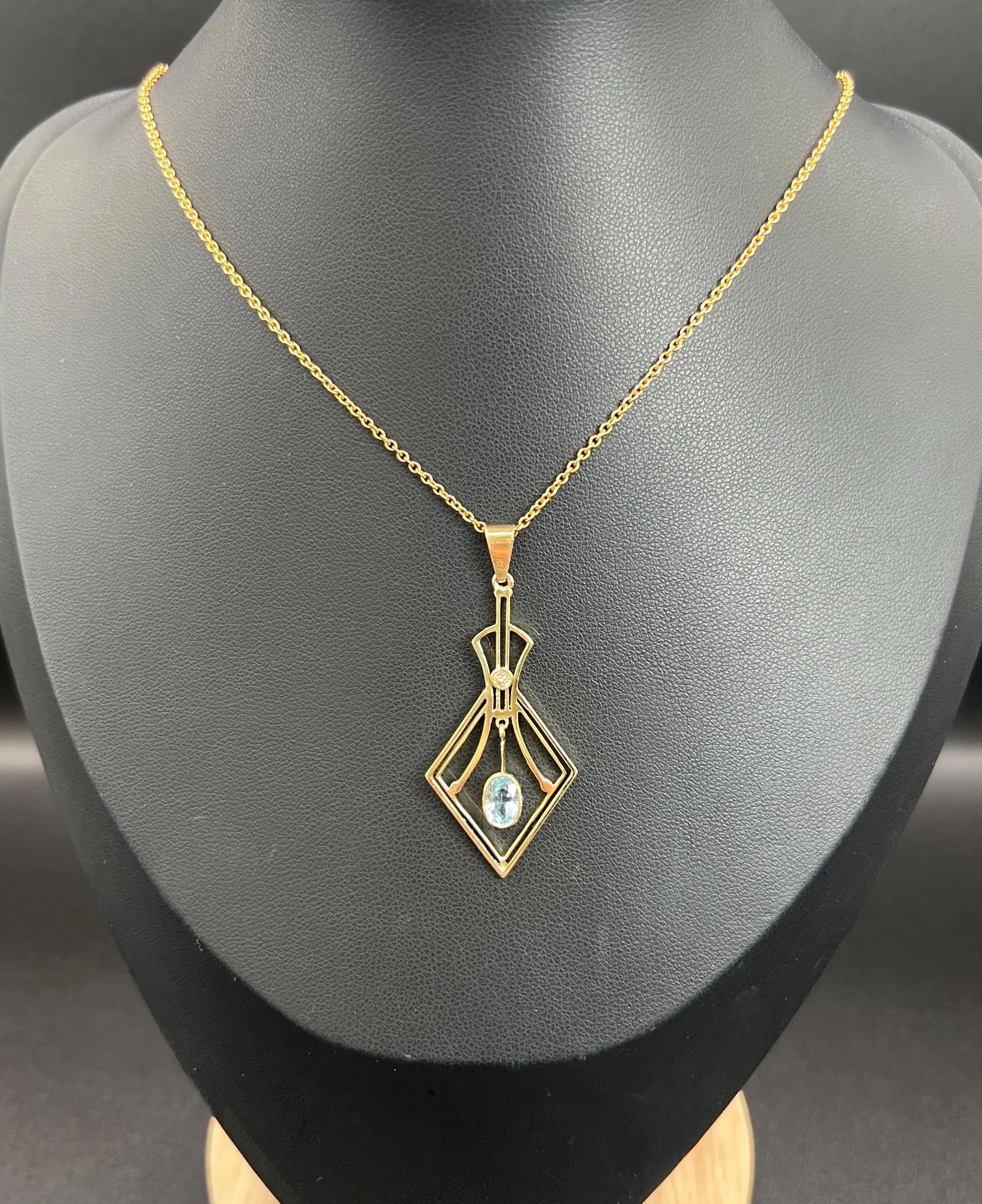 Women's or Men's Antique 15ct Yellow Gold, Art Deco Aquamarine & Diamond Pendulum Drop Pendant For Sale