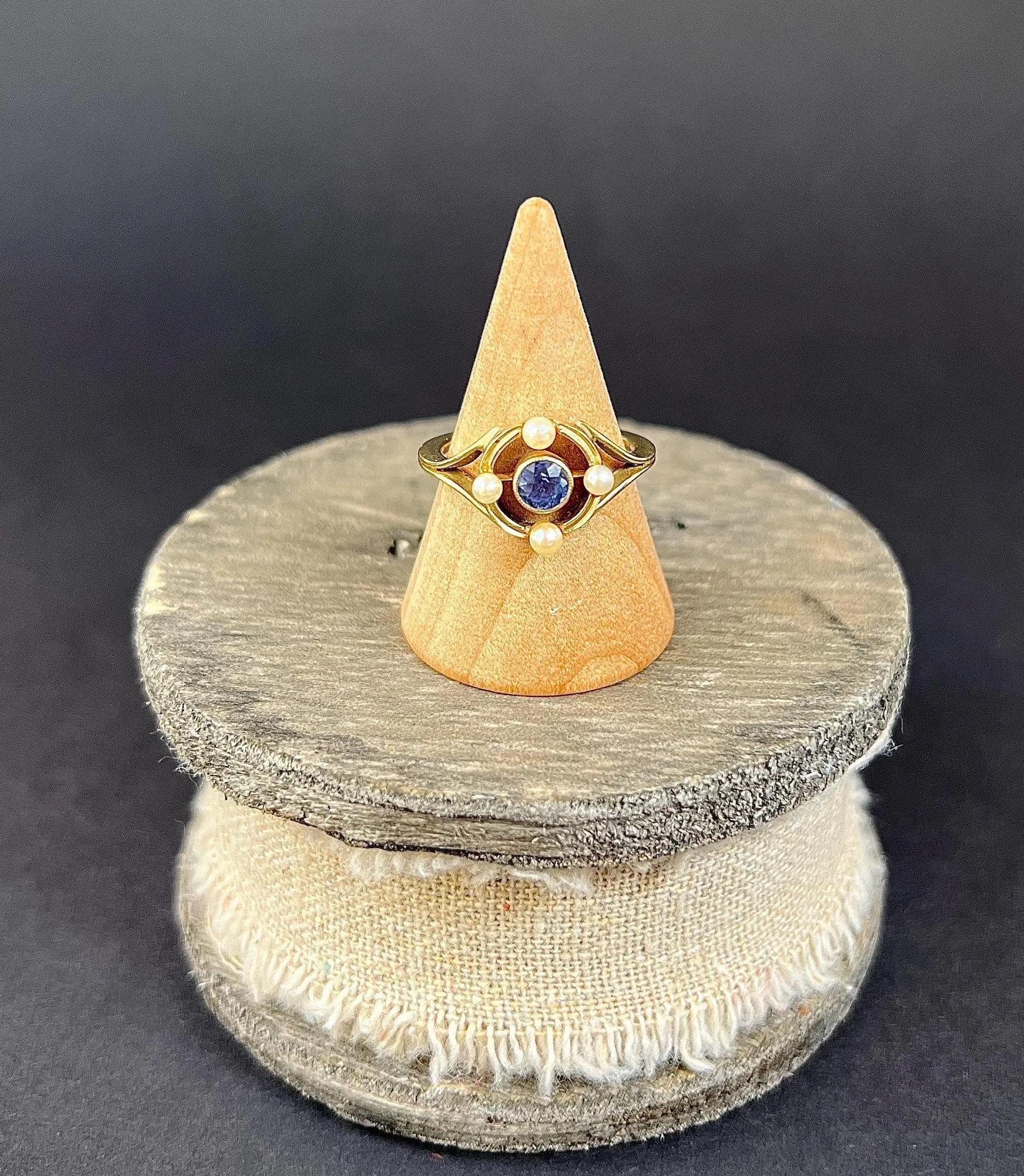 Antique 15ct Yellow Gold, Art Nouveau Sapphire and Pearl Target Ring For Sale 5