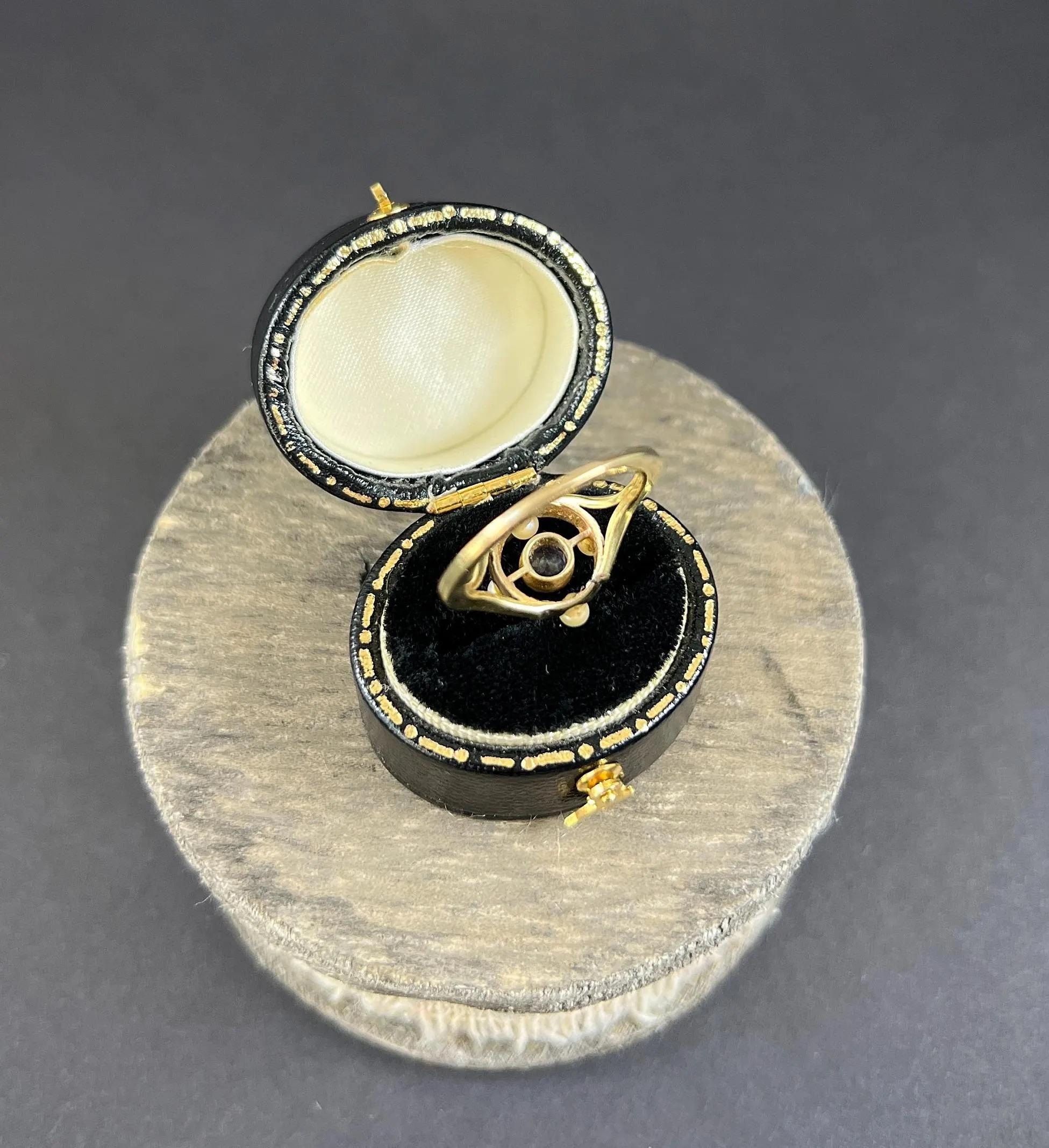Antique 15ct Yellow Gold, Art Nouveau Sapphire and Pearl Target Ring For Sale 3